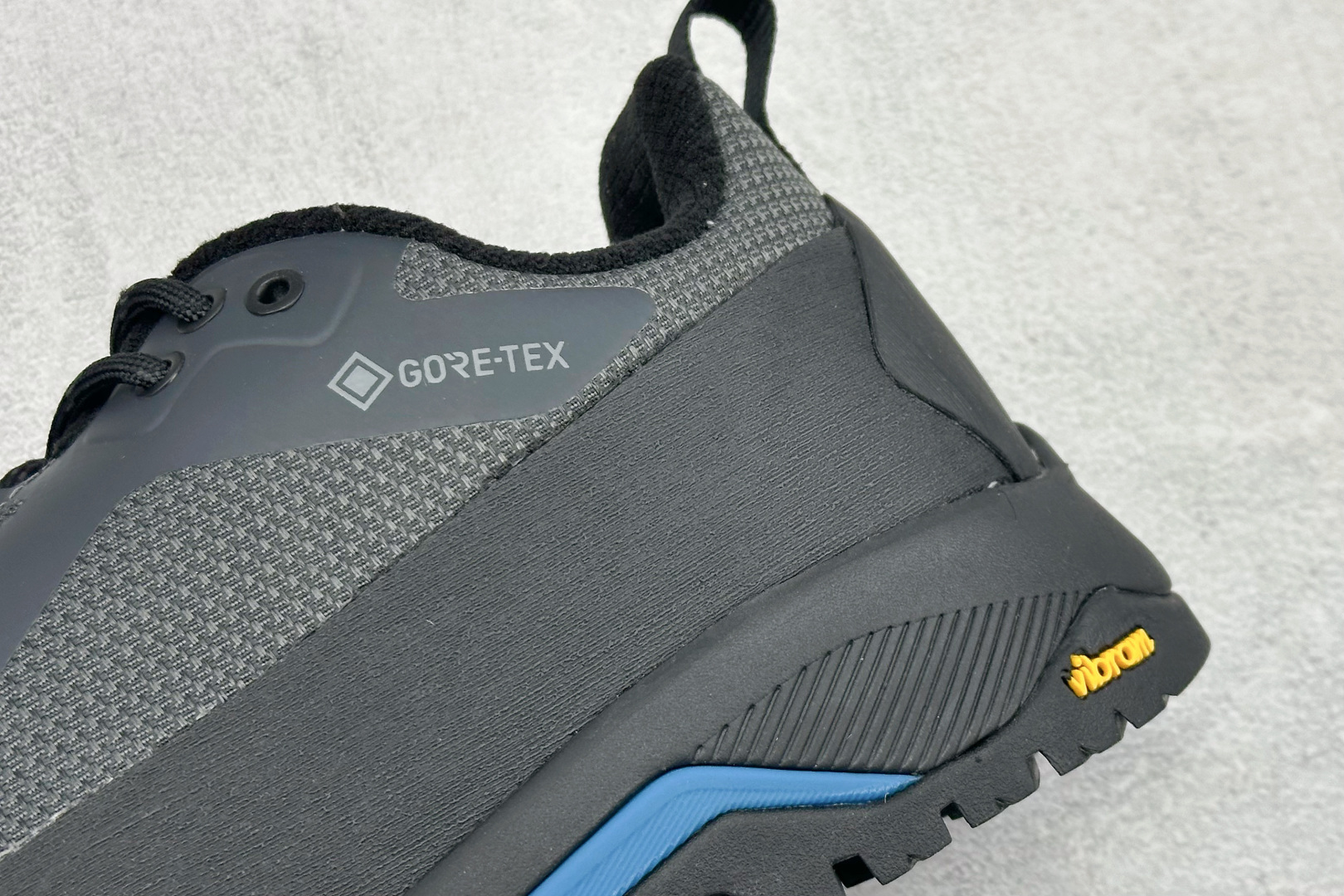 北面M VERTO ALPINE MID GORE-TEX 低帮户外防水机能鞋 NFOA83NBMN8-383 北面M VERTO ALPINE MID GORE-TEX 低帮户外防水机能鞋 NFOA83NBMN8-383