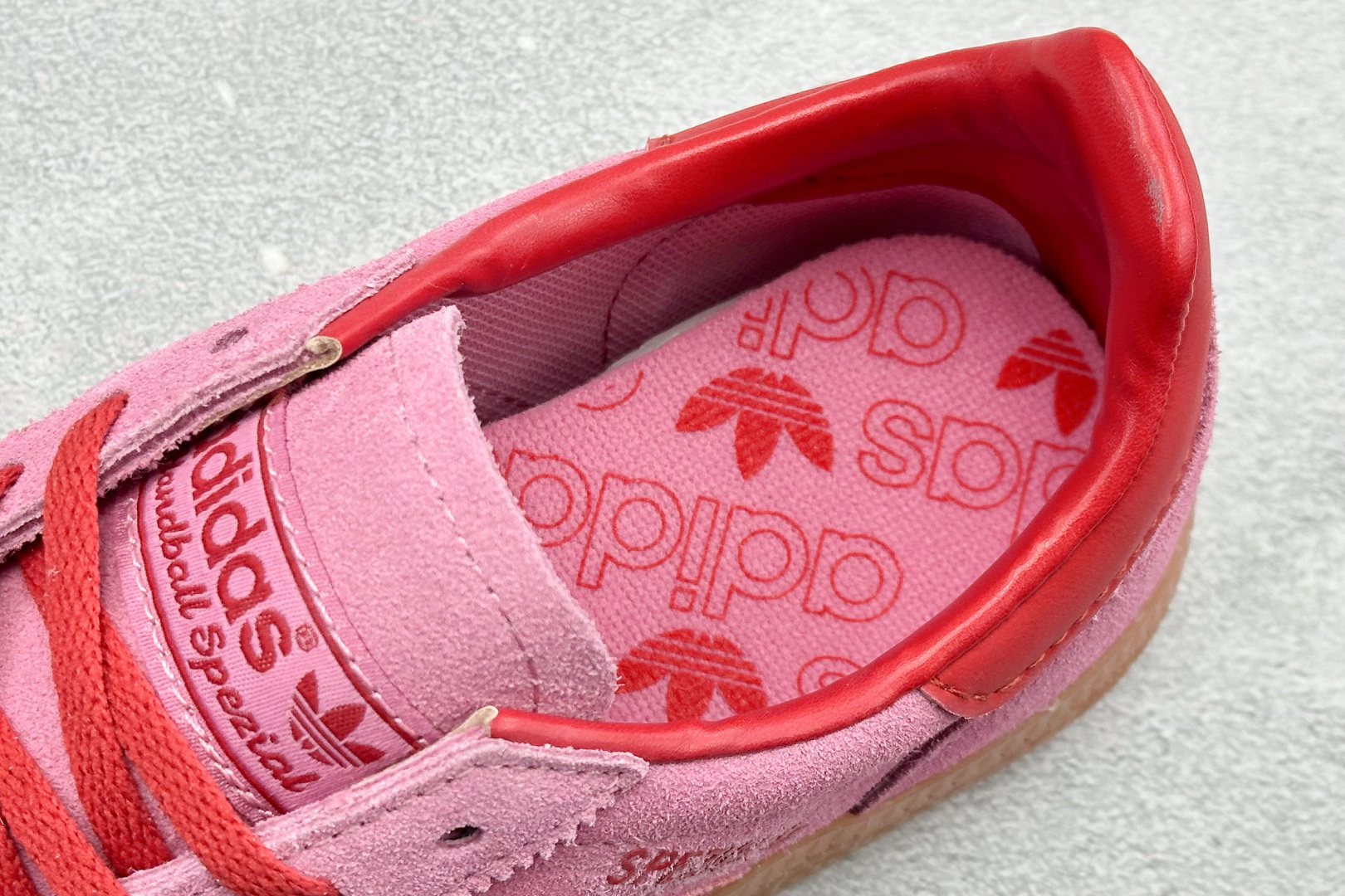 HZ版Adidas Handball Spezial 阿迪达斯经典复古休闲板鞋 JR5006 HZ版Adidas Handball Spezial 阿迪达斯经典复古休闲板鞋 JR5006