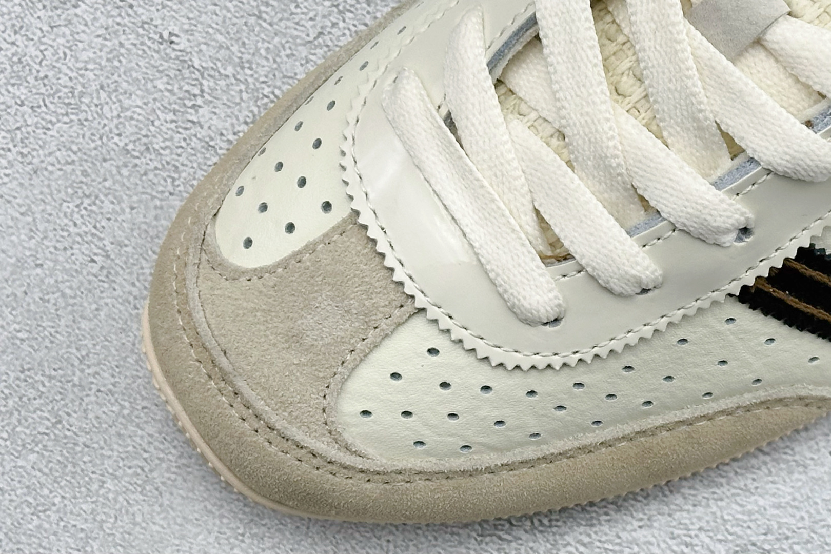 DS版Wales Bonner x adidas originals JAPAN 复古绒面皮革防滑耐磨轻便低帮休闲跑步鞋 GY5748 DS版Wales Bonner x adidas originals JAPAN 复古绒面皮革防滑耐磨轻便低帮休闲跑步鞋 GY5748