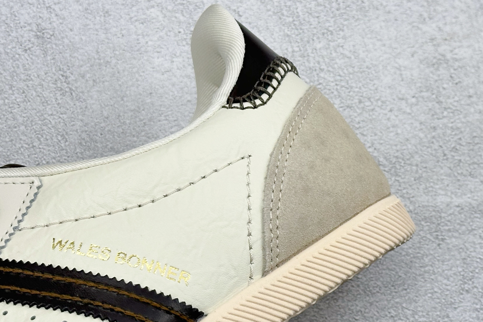 DS版Wales Bonner x adidas originals JAPAN 复古绒面皮革防滑耐磨轻便低帮休闲跑步鞋 GY5748 DS版Wales Bonner x adidas originals JAPAN 复古绒面皮革防滑耐磨轻便低帮休闲跑步鞋 GY5748