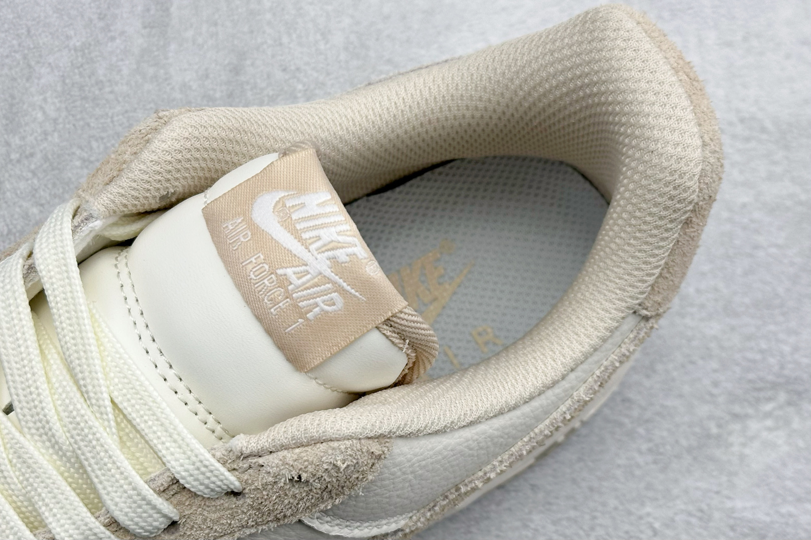 SC版NIke Air Force 1 '07 Low 奶白浅灰 空军一号低帮 HQ3905-001 SC版NIke Air Force 1 '07 Low 奶白浅灰 空军一号低帮 HQ3905-001