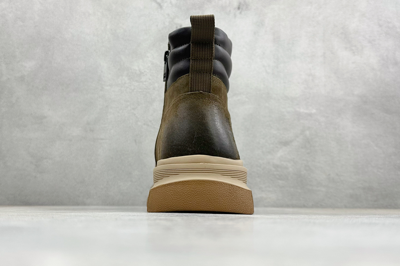 Timberland添柏岚/天伯伦 秋冬新品(毛绒内里保暖锁热)秋冬必备户外休闲大黄靴系列 Timberland添柏岚/天伯伦 秋冬新品(毛绒内里保暖锁热)秋冬必备户外休闲大黄靴系列