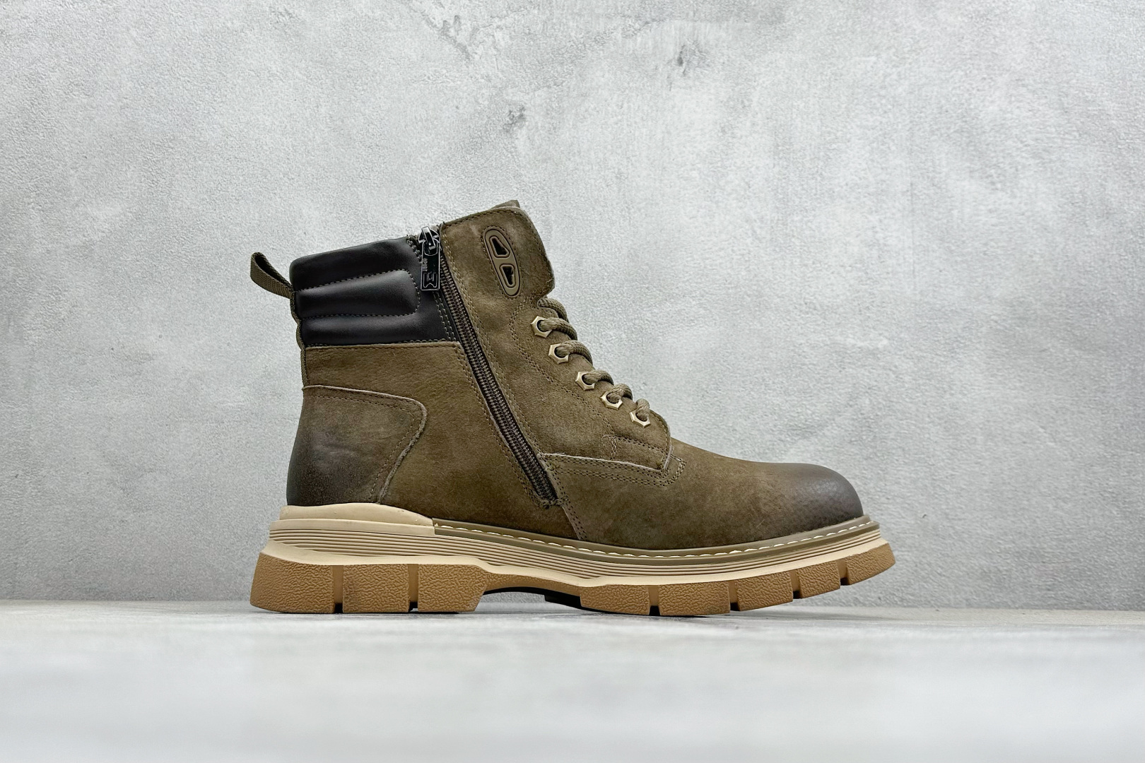 Timberland添柏岚/天伯伦 秋冬新品(毛绒内里保暖锁热)秋冬必备户外休闲大黄靴系列 Timberland添柏岚/天伯伦 秋冬新品(毛绒内里保暖锁热)秋冬必备户外休闲大黄靴系列