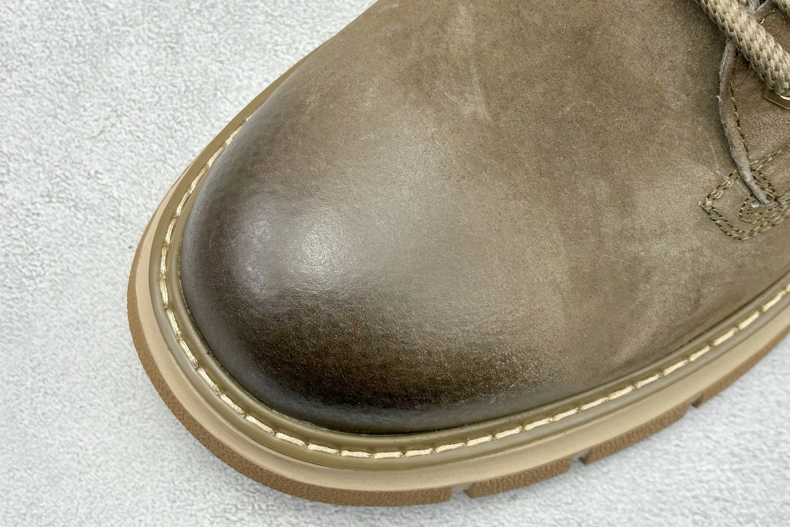 Timberland添柏岚/天伯伦 秋冬新品(毛绒内里保暖锁热)秋冬必备户外休闲大黄靴系列 Timberland添柏岚/天伯伦 秋冬新品(毛绒内里保暖锁热)秋冬必备户外休闲大黄靴系列
