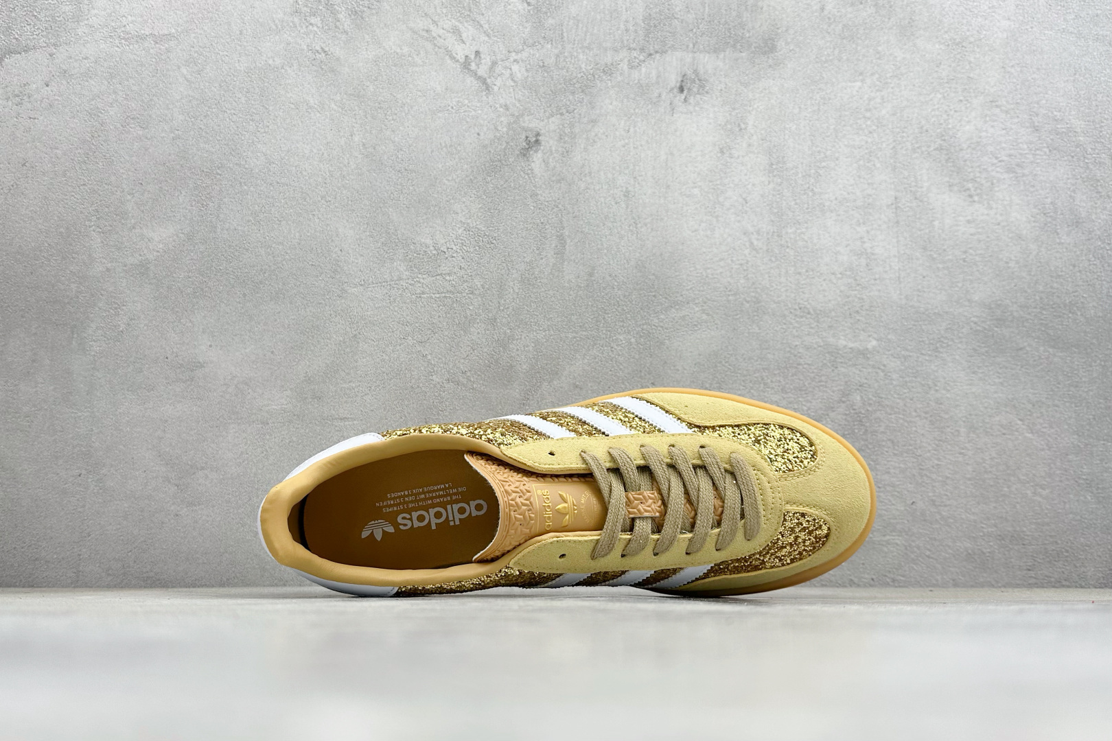 Adidas Originals Gazelle INdoor 阿迪达斯 三叶草休闲防滑耐磨低帮板鞋 JR1266 Adidas Originals Gazelle INdoor 阿迪达斯 三叶草休闲防滑耐磨低帮板鞋 JR1266