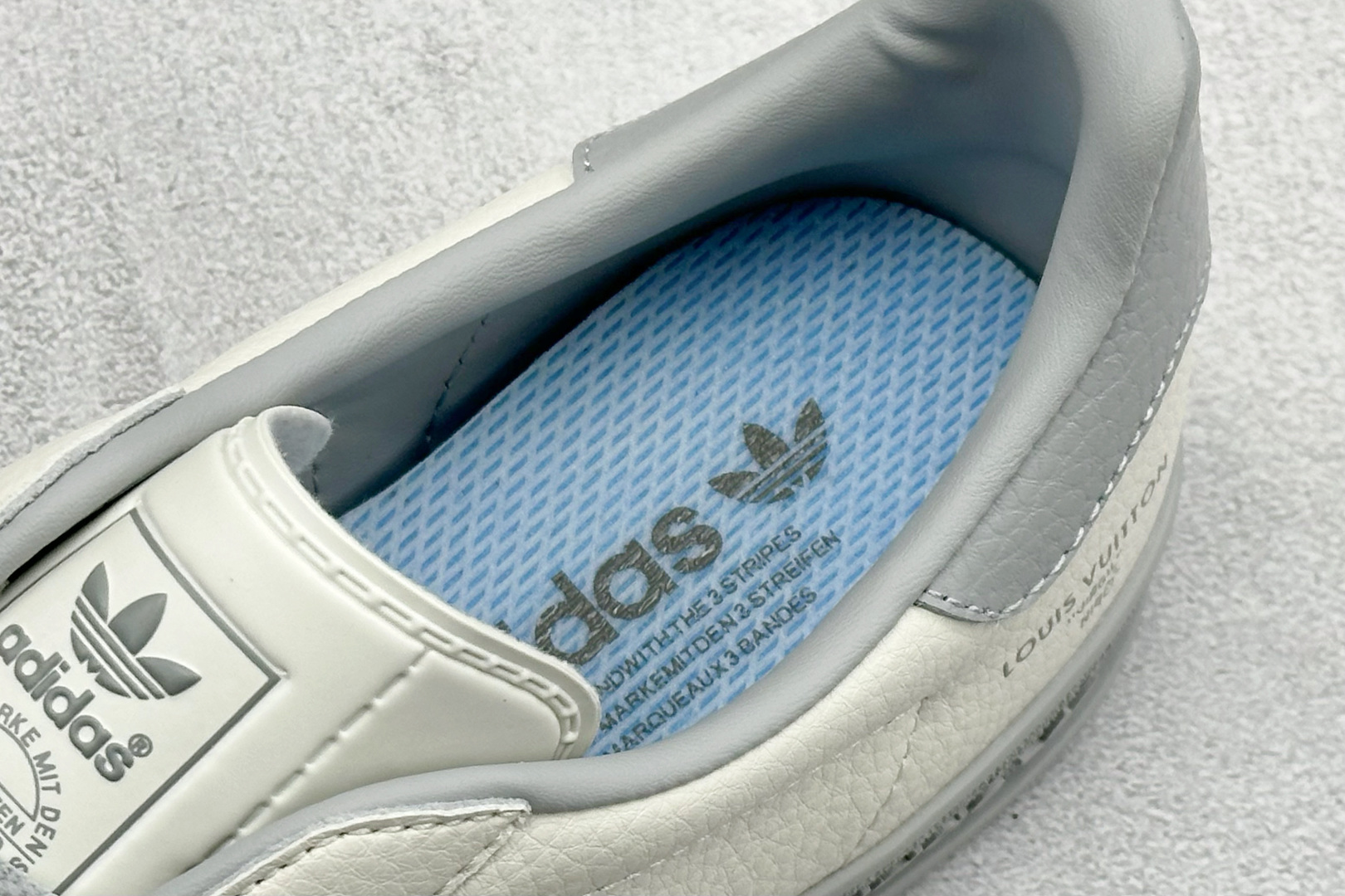 Adidas Originals Gazelle Indoor 三叶草复古休闲防滑耐磨低帮板鞋 DD6620 Adidas Originals Gazelle Indoor 三叶草复古休闲防滑耐磨低帮板鞋 DD6620
