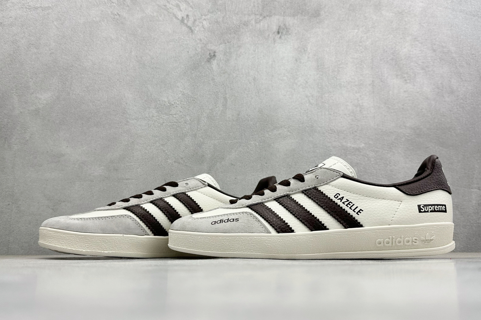 Adidas Originals Gazelle Indoor 三叶草复古休闲防滑耐磨低帮板鞋 DD6618 Adidas Originals Gazelle Indoor 三叶草复古休闲防滑耐磨低帮板鞋 DD6618