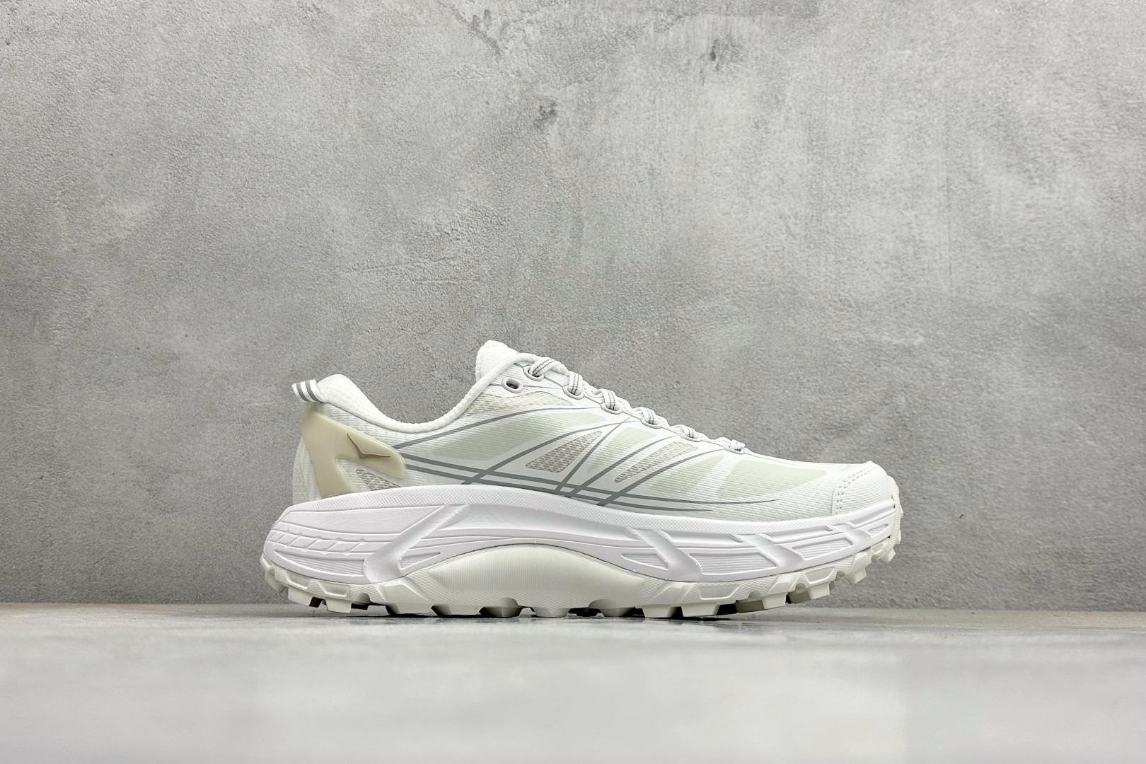 Hoka One One Mafate Speed 2 玛法特低帮厚底轻量户外运动鞋 1126851-WLRC Hoka One One Mafate Speed 2 玛法特低帮厚底轻量户外运动鞋 1126851-WLRC