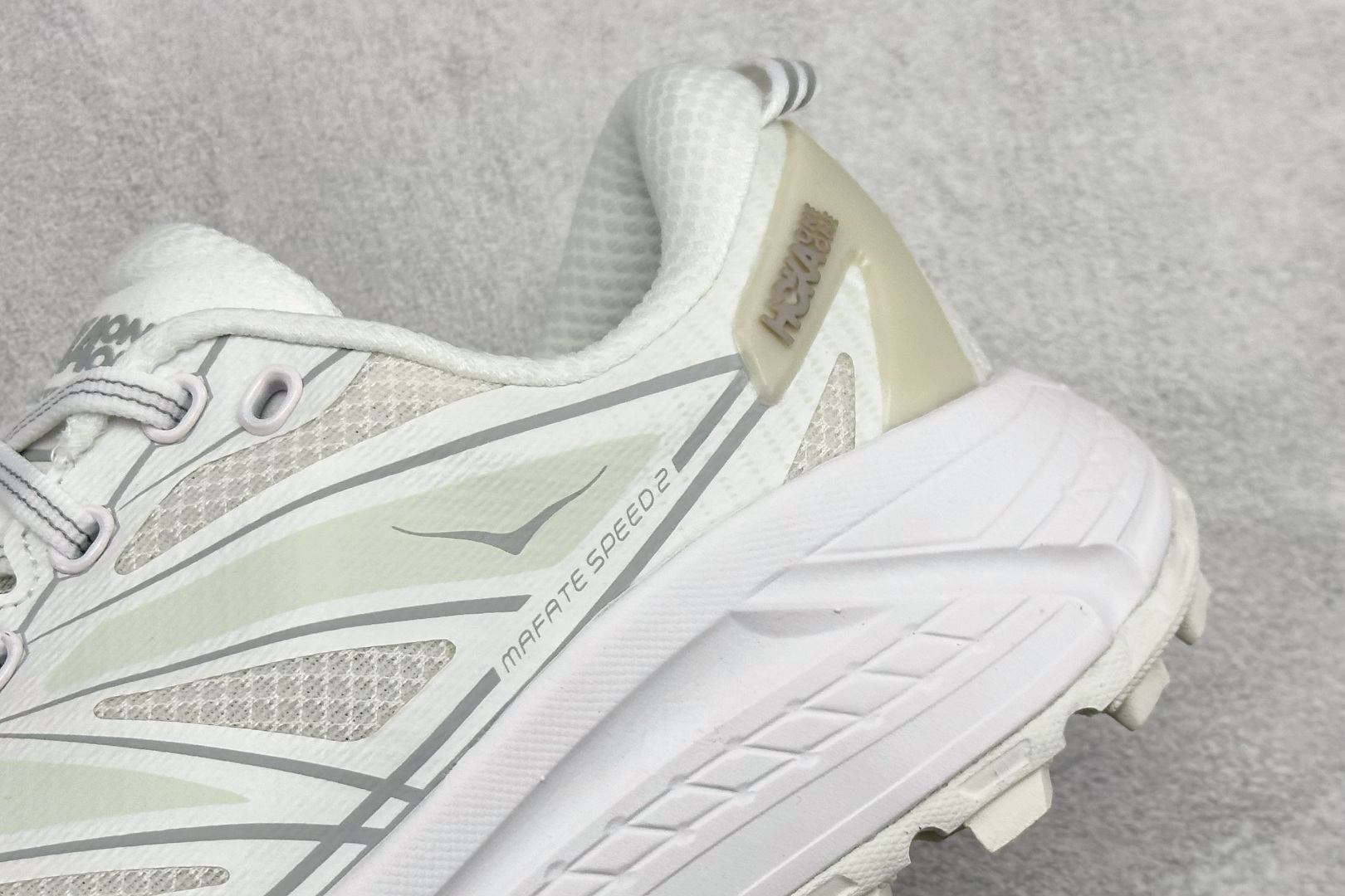 Hoka One One Mafate Speed 2 玛法特低帮厚底轻量户外运动鞋 1126851-WLRC Hoka One One Mafate Speed 2 玛法特低帮厚底轻量户外运动鞋 1126851-WLRC