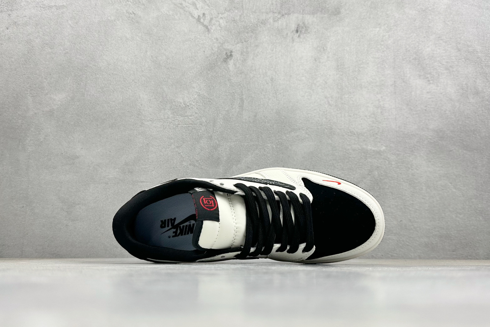 Air Jordan 1 Low AJ1 乔1国风联名 黑白熊猫 高端定制 低帮复古篮球鞋 JW1188-171 Air Jordan 1 Low AJ1 乔1国风联名 黑白熊猫 高端定制 低帮复古篮球鞋 JW1188-171