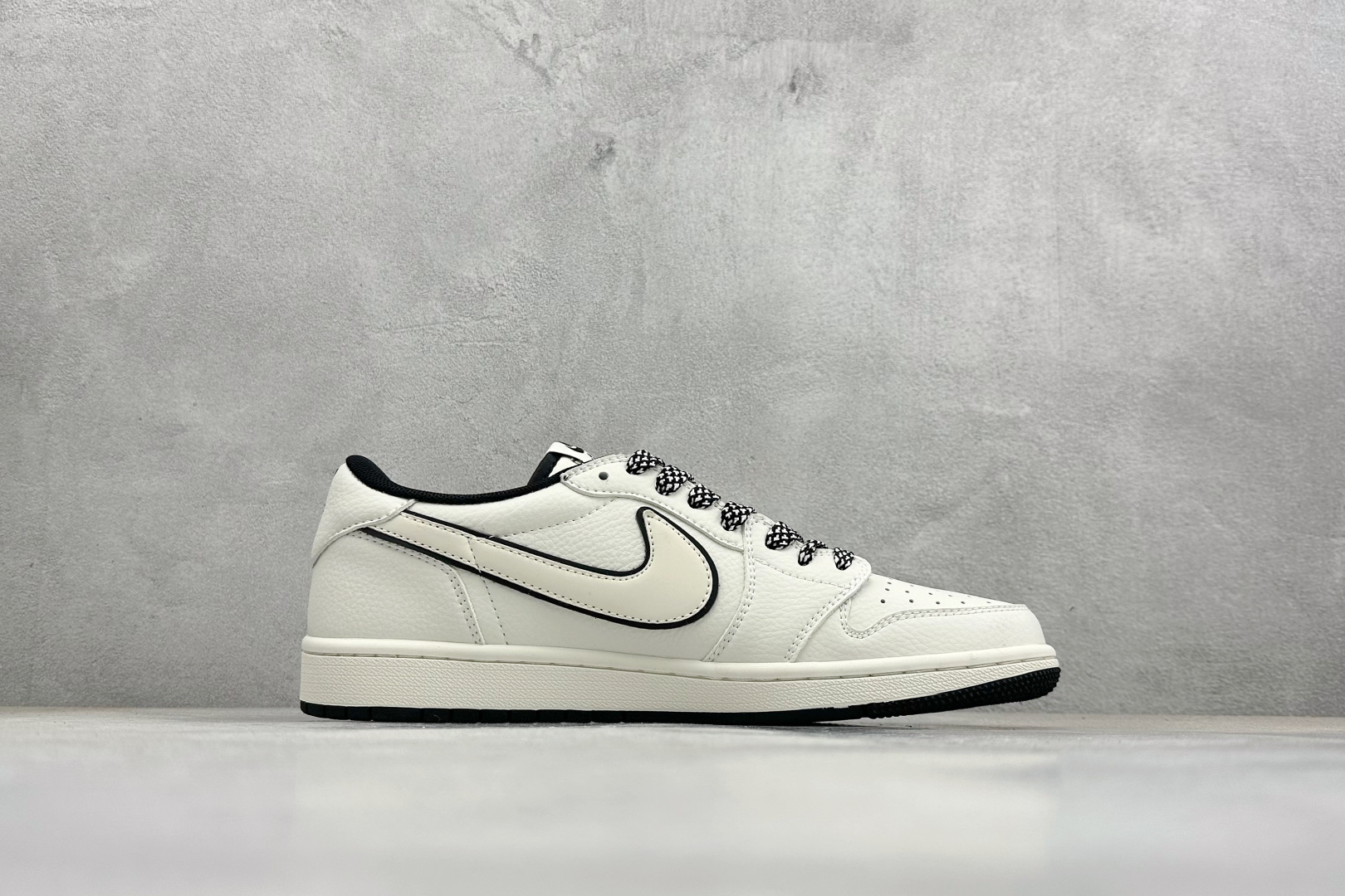 Air Jordan 1 Low AJ1 乔1 马年限定 倒钩高端定制 低帮复古篮球鞋 Cs5288-703 Air Jordan 1 Low AJ1 乔1 马年限定 倒钩高端定制 低帮复古篮球鞋 Cs5288-703