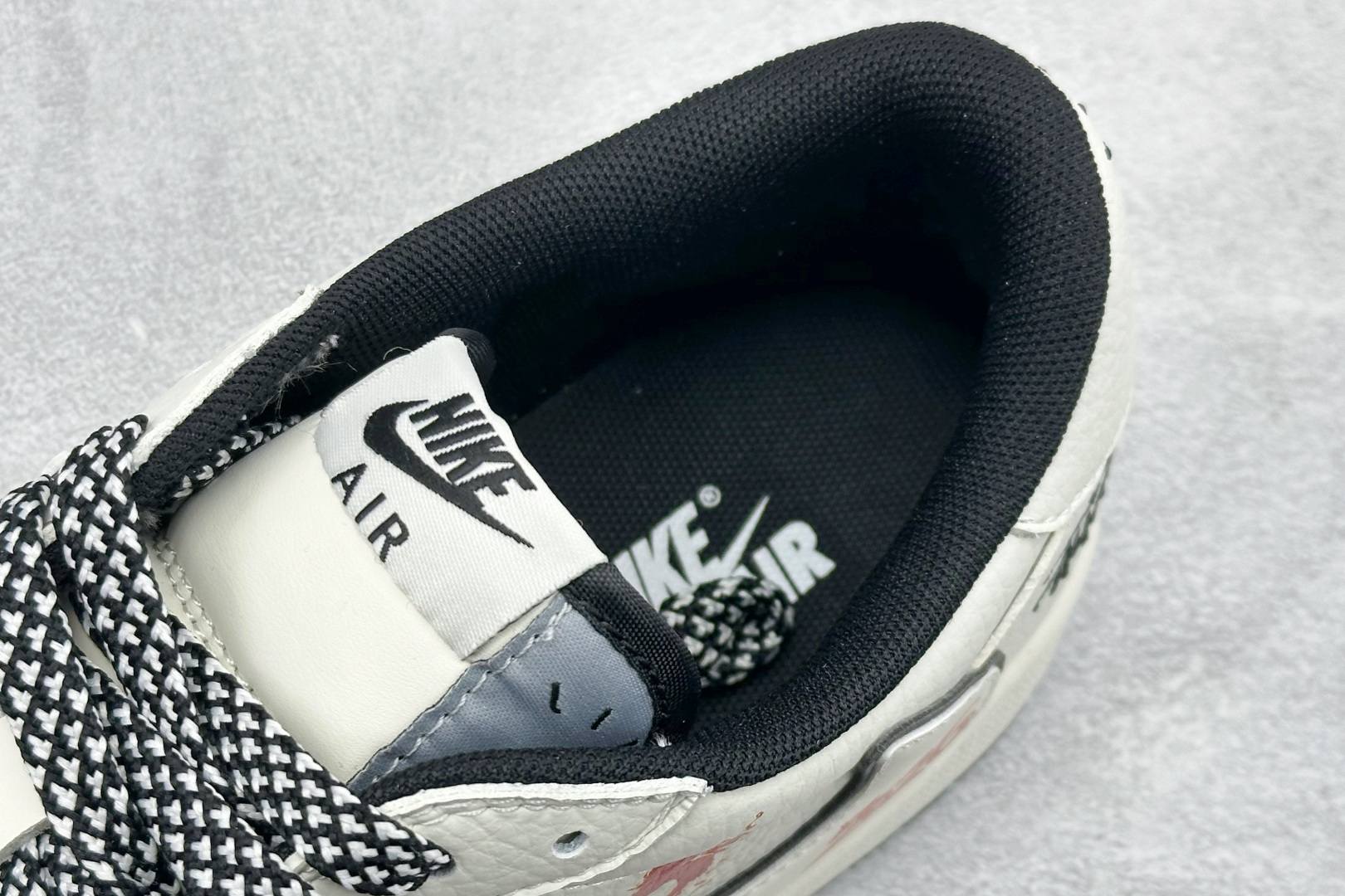 Air Jordan 1 Low AJ1 乔1 马年限定 倒钩高端定制 低帮复古篮球鞋 Cs5288-703 Air Jordan 1 Low AJ1 乔1 马年限定 倒钩高端定制 低帮复古篮球鞋 Cs5288-703