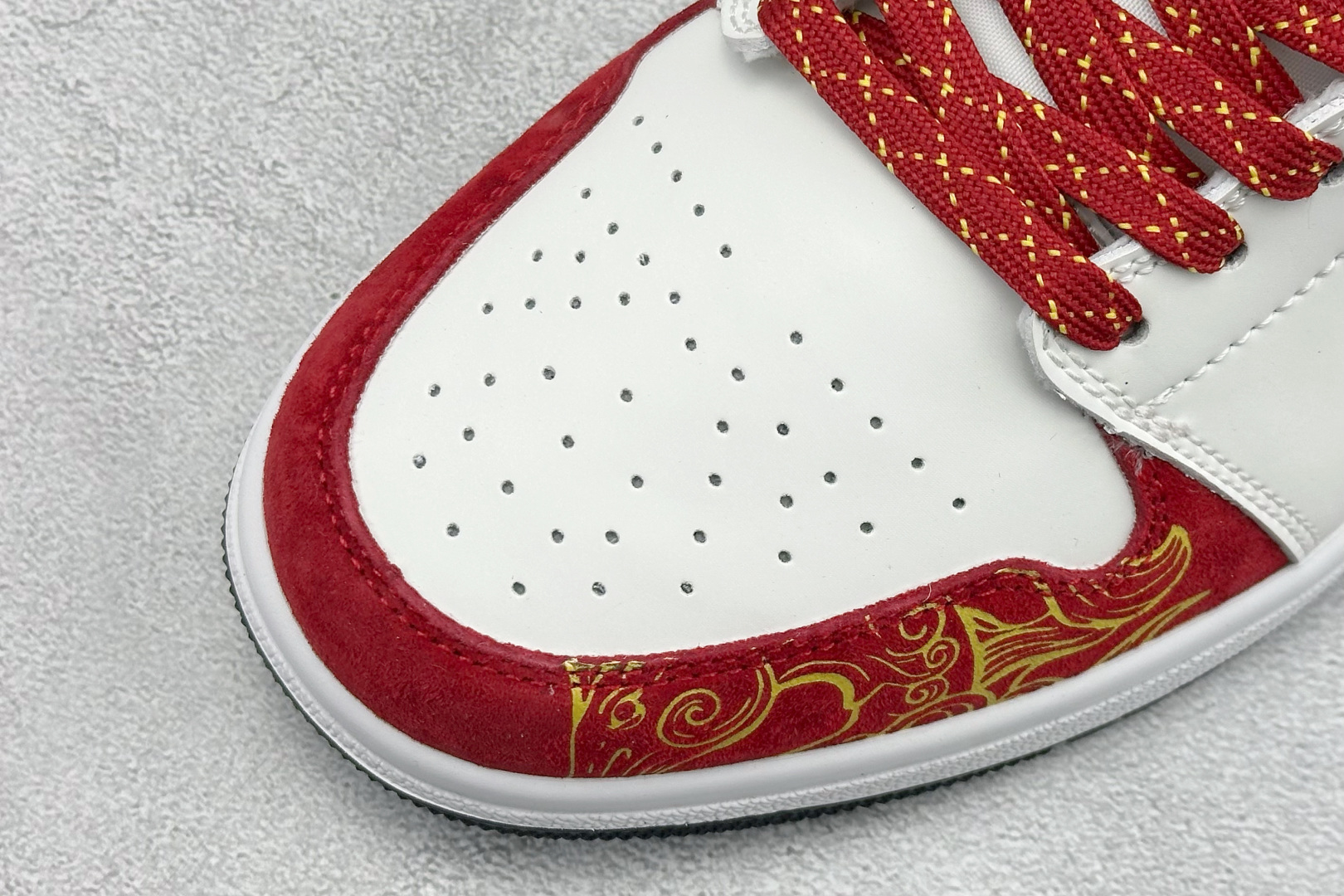 Air Jordan 1 Low AJ1 乔1 马年限定 高端定制 低帮复古篮球鞋 DF61-9002 Air Jordan 1 Low AJ1 乔1 马年限定 高端定制 低帮复古篮球鞋 DF61-9002