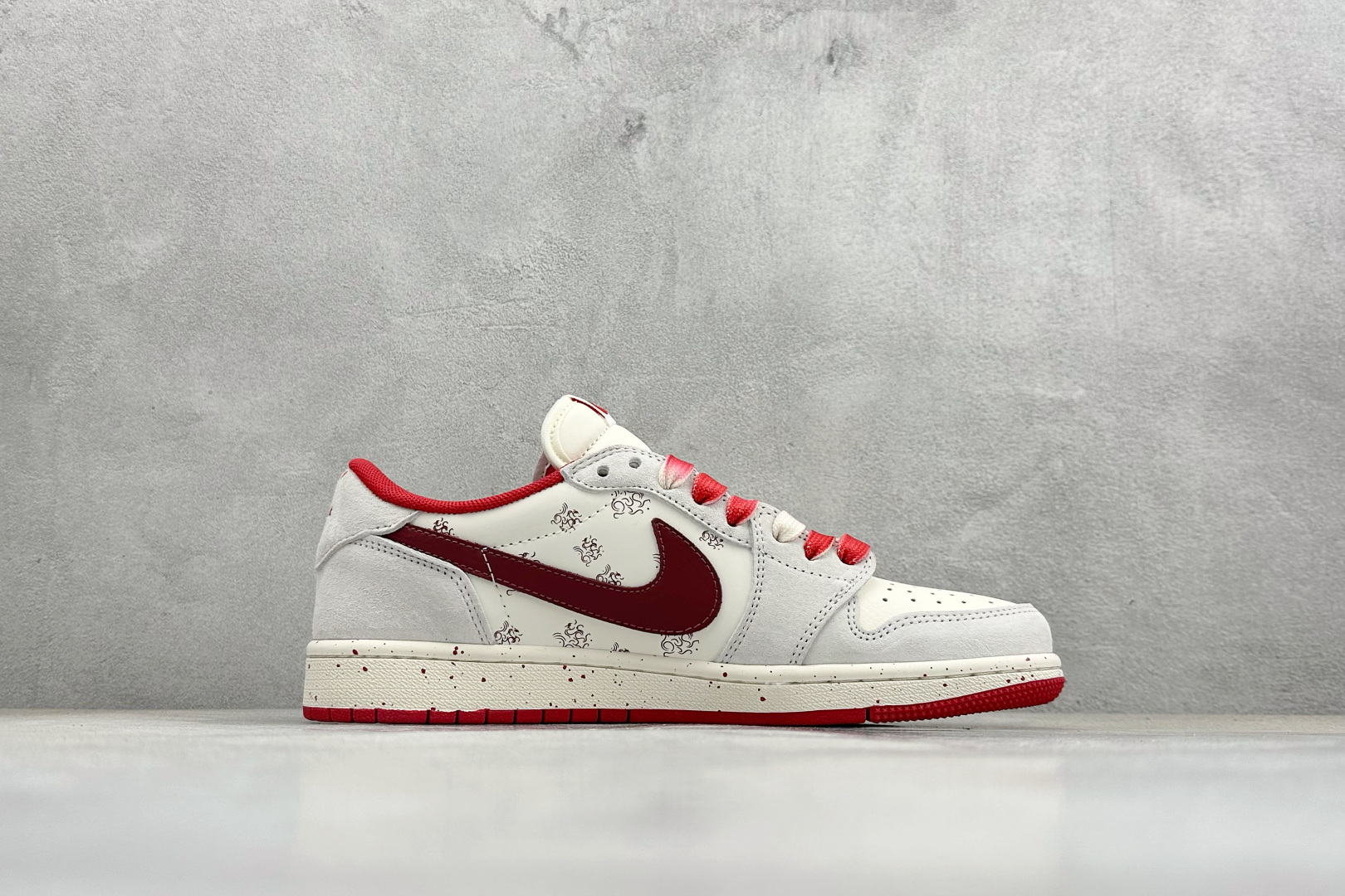 Air Jordan 1 Low AJ1 乔1 马年限定 倒钩高端定制 低帮复古篮球鞋 YX5066-413 Air Jordan 1 Low AJ1 乔1 马年限定 倒钩高端定制 低帮复古篮球鞋 YX5066-413