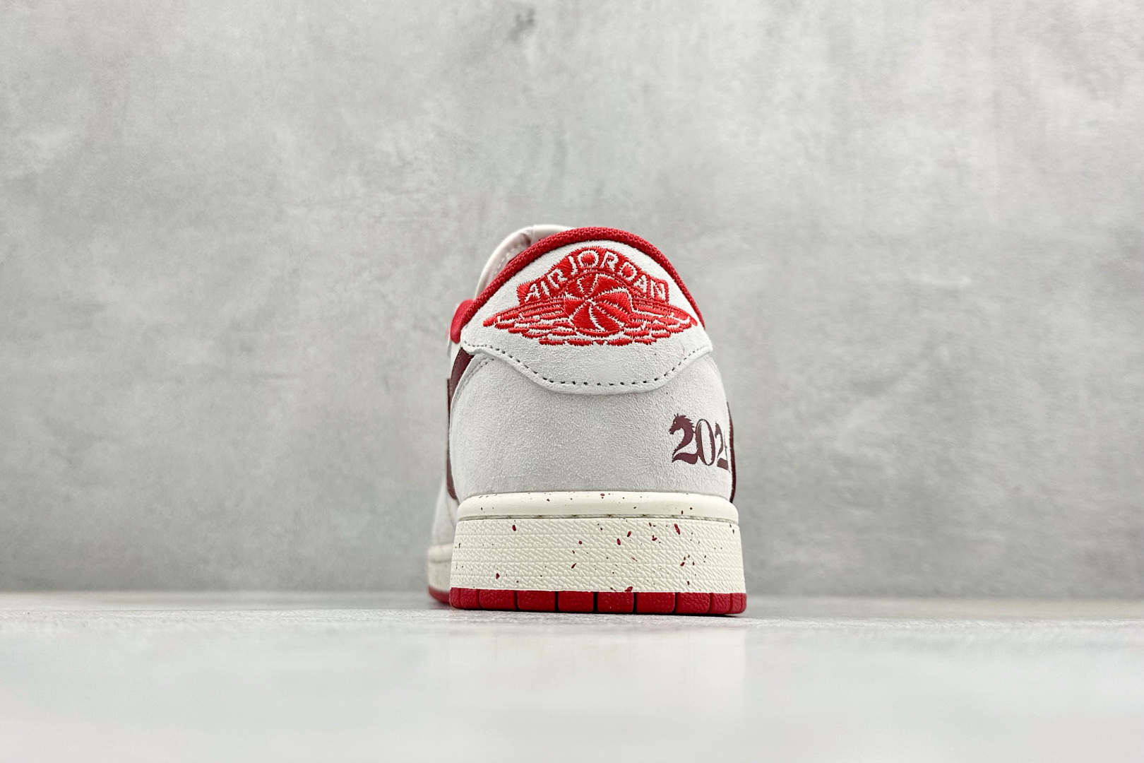 Air Jordan 1 Low AJ1 乔1 马年限定 倒钩高端定制 低帮复古篮球鞋 YX5066-413 Air Jordan 1 Low AJ1 乔1 马年限定 倒钩高端定制 低帮复古篮球鞋 YX5066-413