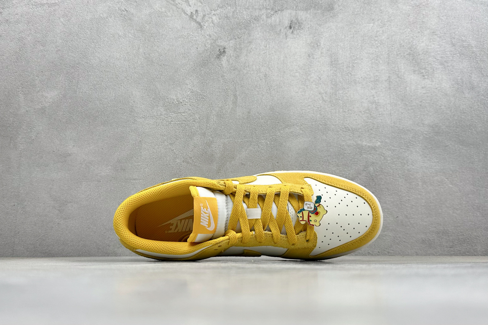 CS版Nike SB Dunk Low 马年限定 白黄 低帮休闲板鞋 IB4417-101
