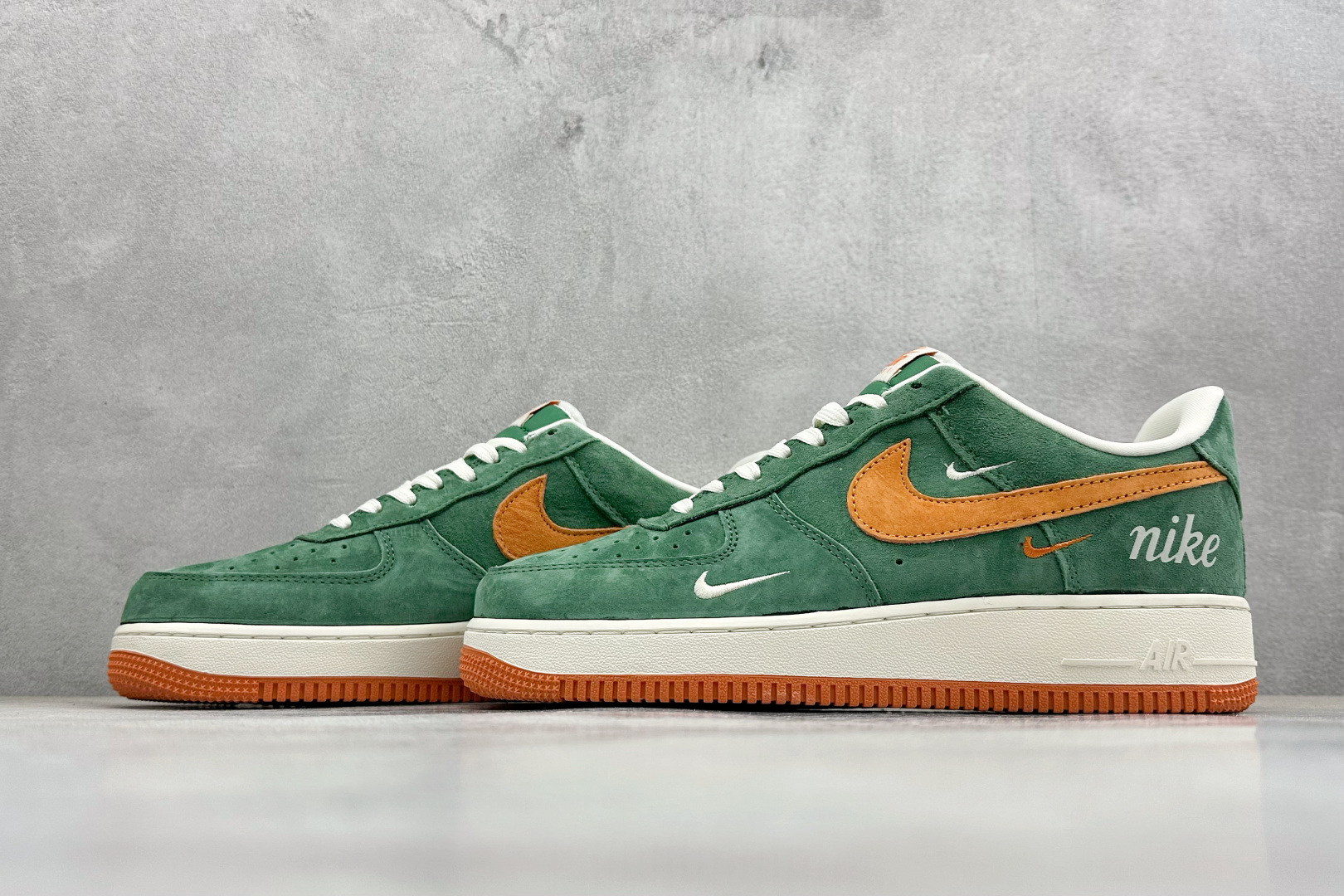 SC版Nike Air Force 1'07 Low 森野橘光 空军一号低帮休闲板鞋 DF0188-121 SC版Nike Air Force 1'07 Low 森野橘光 空军一号低帮休闲板鞋 DF0188-121