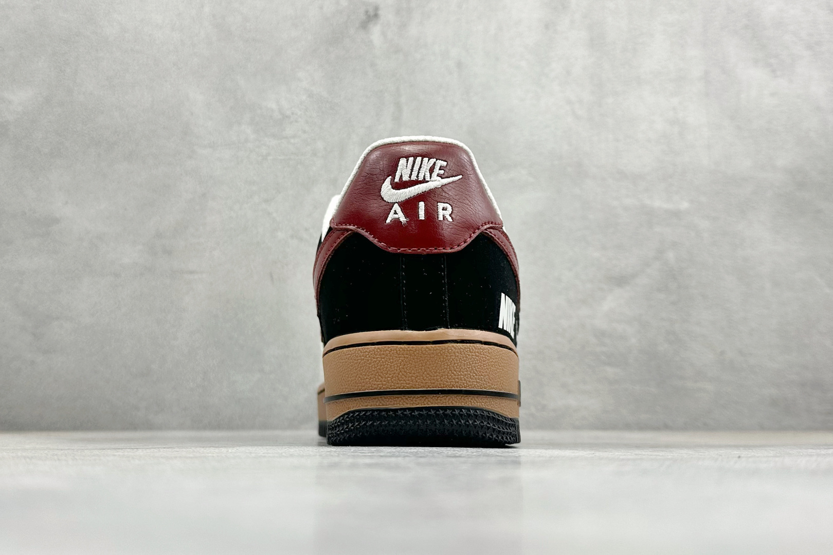 SC版Nike Air Force 1'07 Low 白红黑彩色拼接 空军一号低帮休闲板鞋 IM3378-122 SC版Nike Air Force 1'07 Low 白红黑彩色拼接 空军一号低帮休闲板鞋 IM3378-122