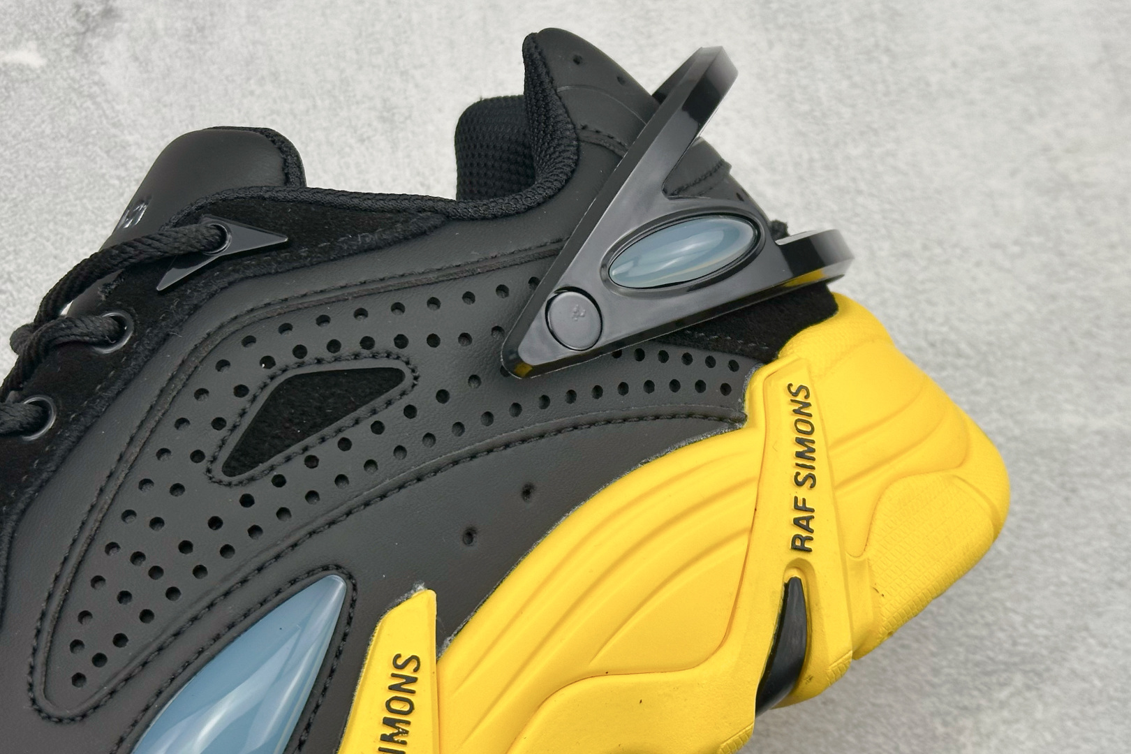 RAF SIMONS Cylon-21 织物皮革 圆头系带 低帮 生活休闲鞋 HR740003L