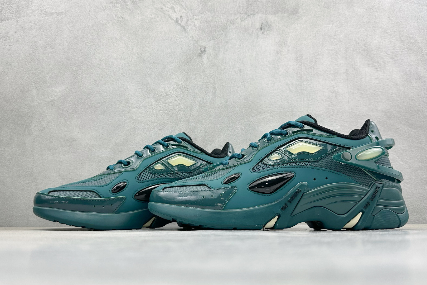 RAF SIMONS Cylon-21 织物皮革 圆头系带 低帮 生活休闲鞋 HR740011L