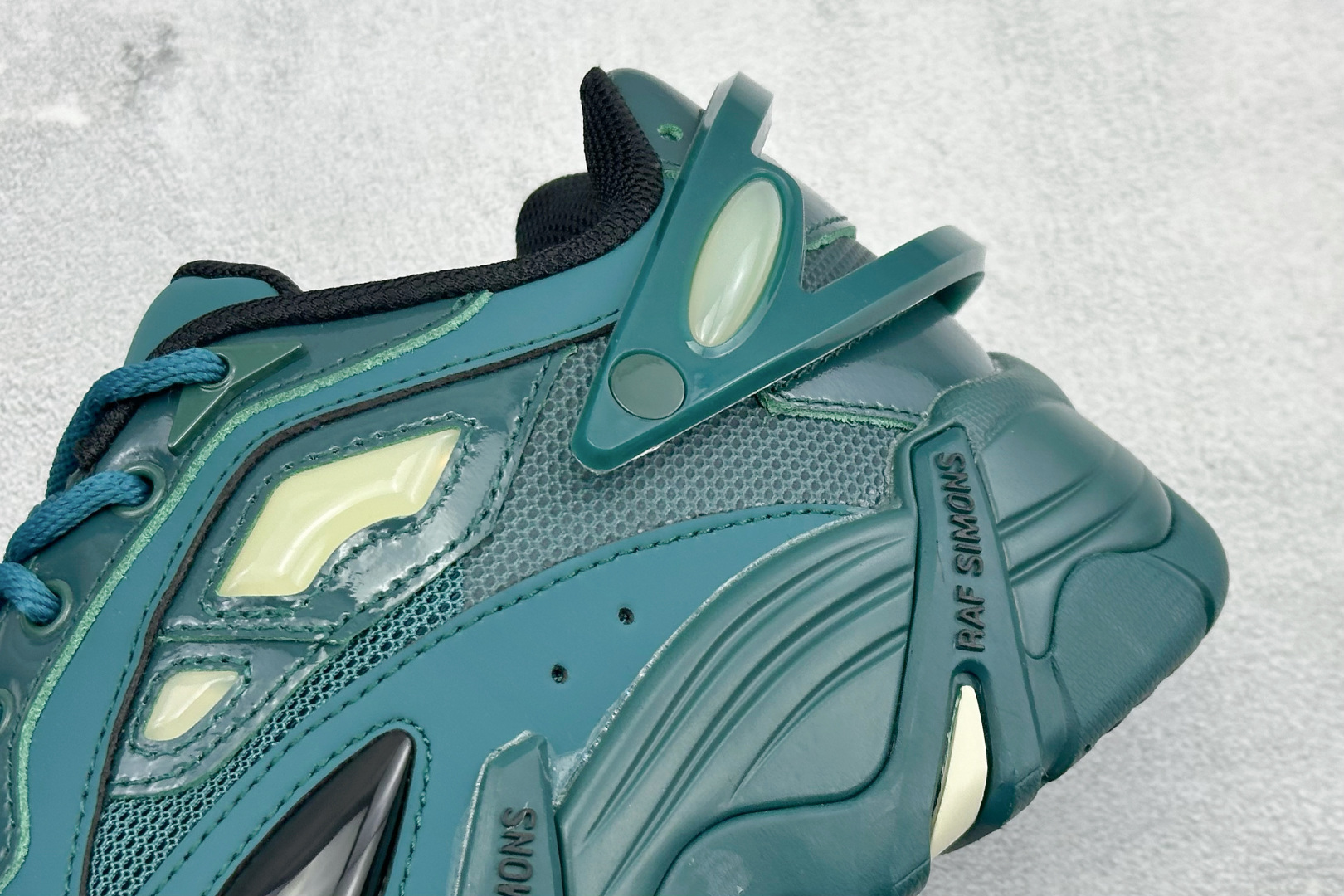 RAF SIMONS Cylon-21 织物皮革 圆头系带 低帮 生活休闲鞋 HR740011L