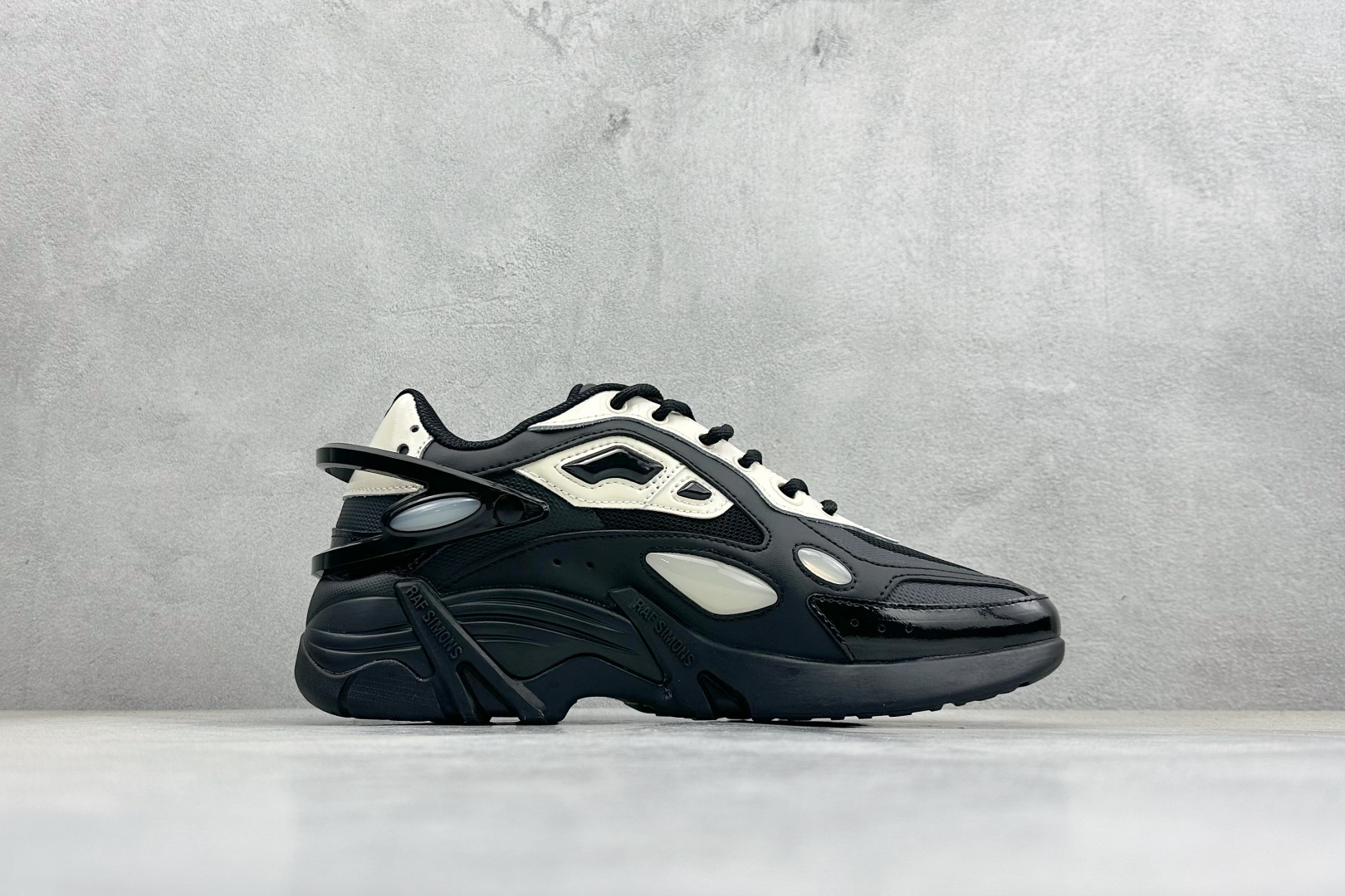 RAF SIMONS Cylon-21 织物皮革 圆头系带 低帮 生活休闲鞋 HR740010L