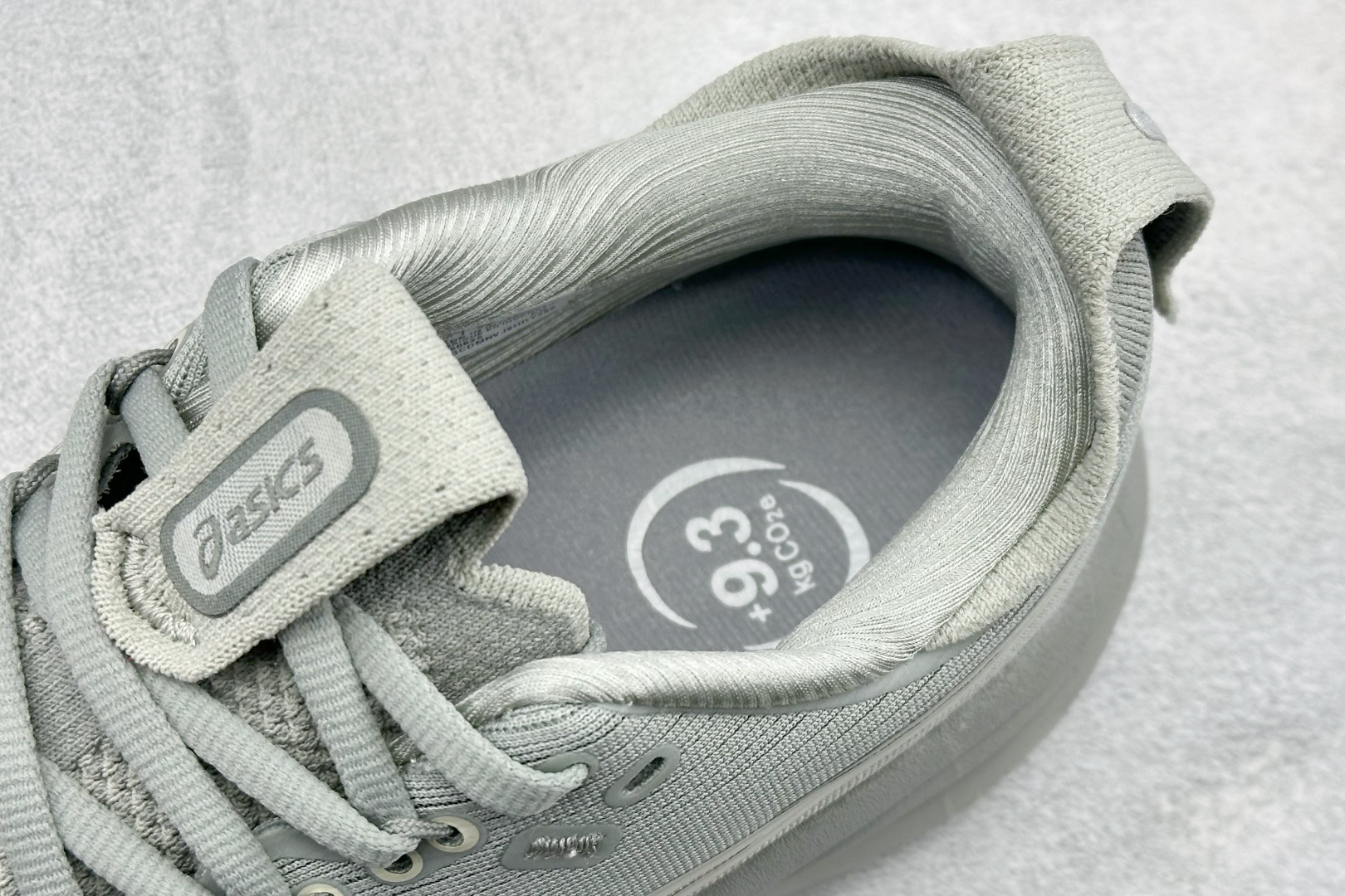 Asics Gel-Nimbus 28 亚瑟士复古透气休闲鞋缓震男子耐磨跑步鞋 1011C127-021 Asics Gel-Nimbus 28 亚瑟士复古透气休闲鞋缓震男子耐磨跑步鞋 1011C127-021