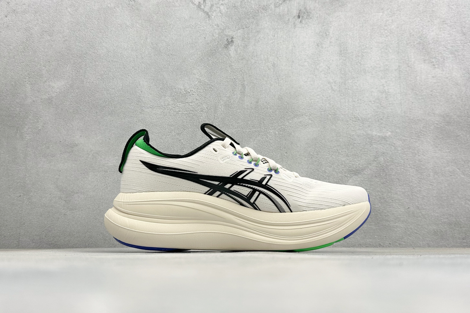 Asics Gel-Nimbus 28 亚瑟士复古透气休闲鞋缓震男子耐磨跑步鞋 1011C127-800 Asics Gel-Nimbus 28 亚瑟士复古透气休闲鞋缓震男子耐磨跑步鞋 1011C127-800
