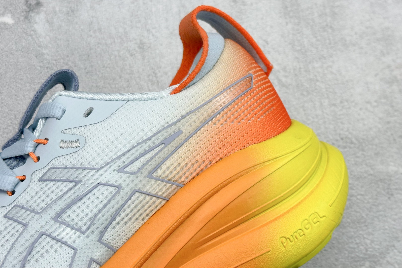 Asics Gel-Nimbus 28 亚瑟士复古透气休闲鞋缓震男子耐磨跑步鞋 1011C127-600 Asics Gel-Nimbus 28 亚瑟士复古透气休闲鞋缓震男子耐磨跑步鞋 1011C127-600