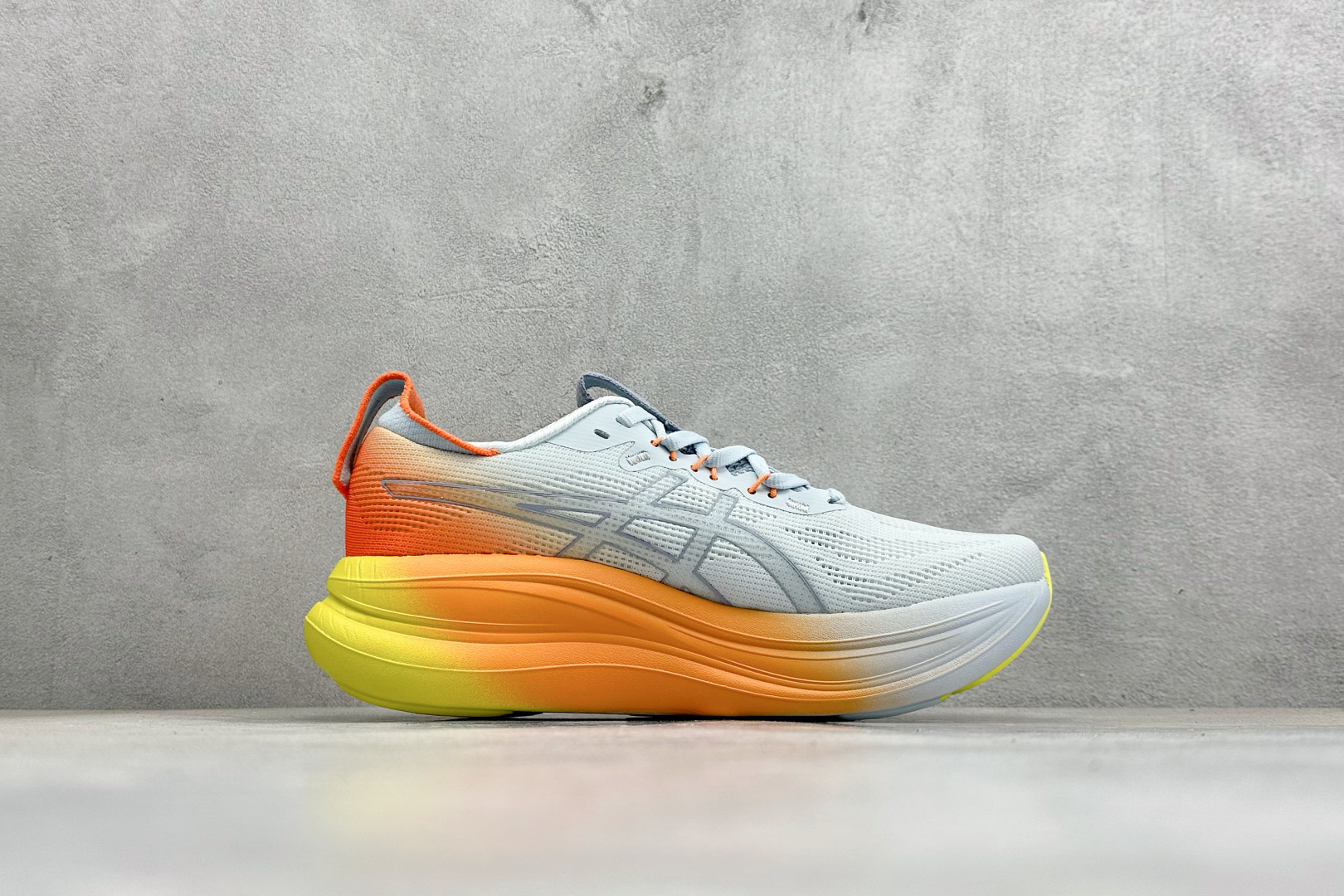 Asics Gel-Nimbus 28 亚瑟士复古透气休闲鞋缓震男子耐磨跑步鞋 1011C127-600 Asics Gel-Nimbus 28 亚瑟士复古透气休闲鞋缓震男子耐磨跑步鞋 1011C127-600