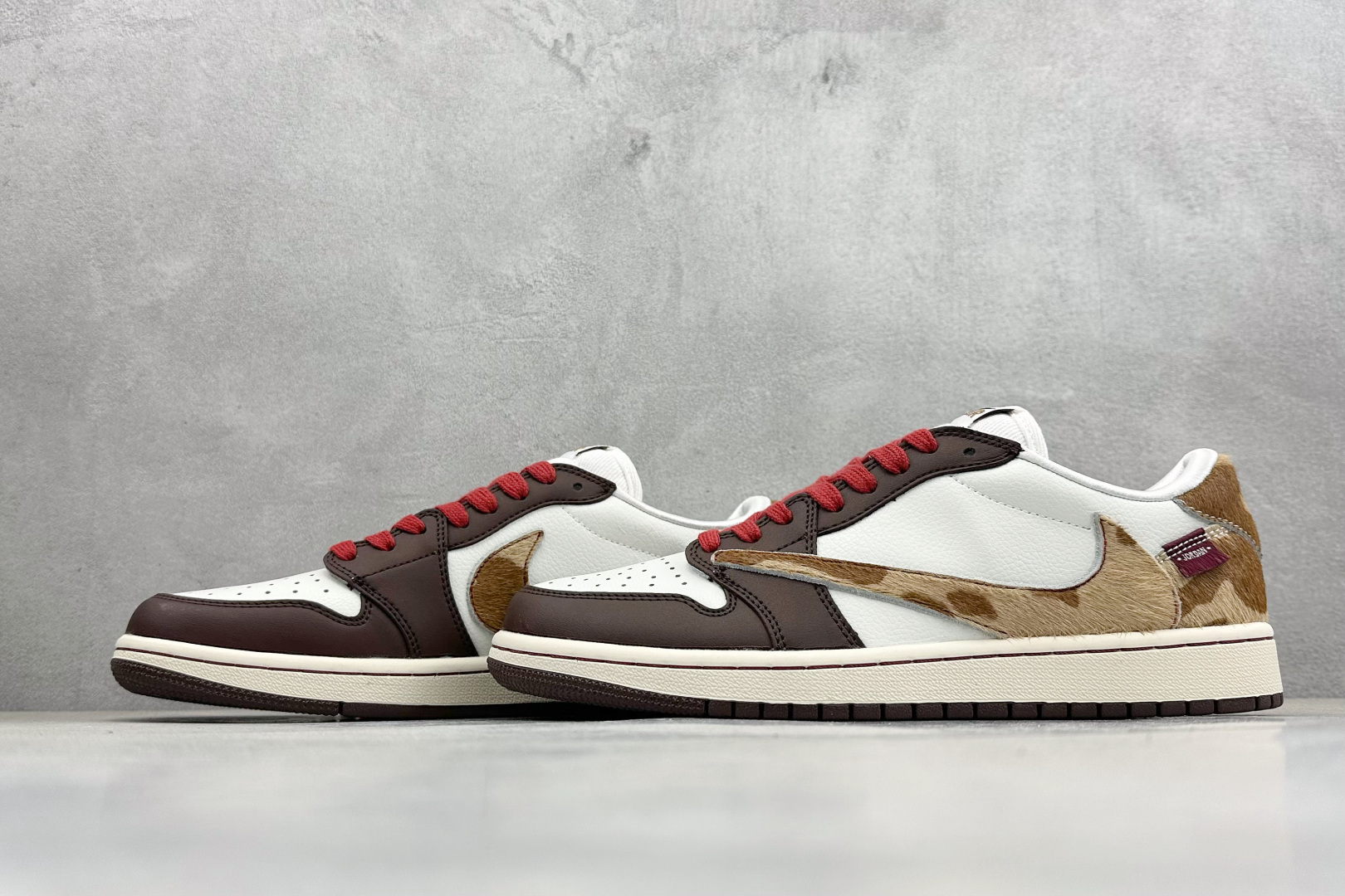 Air Jordan 1 Low 马年限定棕褐色 真马毛 IQ5321-121 Air Jordan 1 Low 马年限定棕褐色 真马毛 IQ5321-121