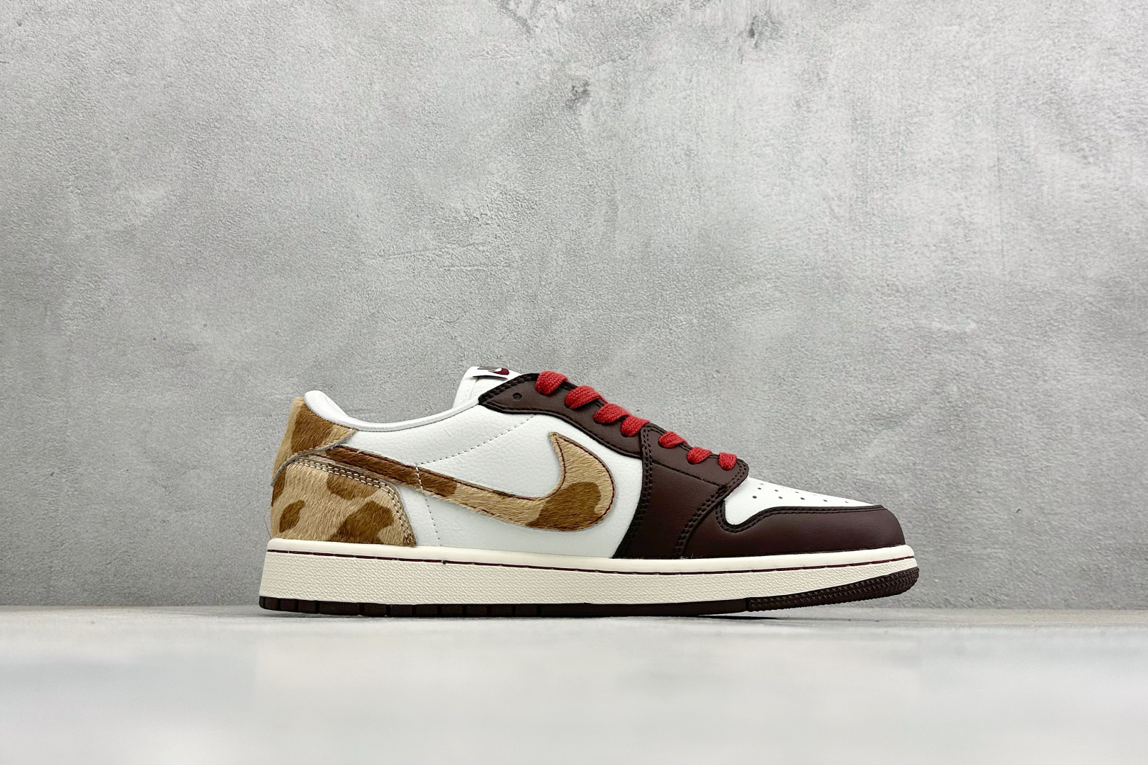 Air Jordan 1 Low 马年限定棕褐色 真马毛 IQ5321-121 Air Jordan 1 Low 马年限定棕褐色 真马毛 IQ5321-121