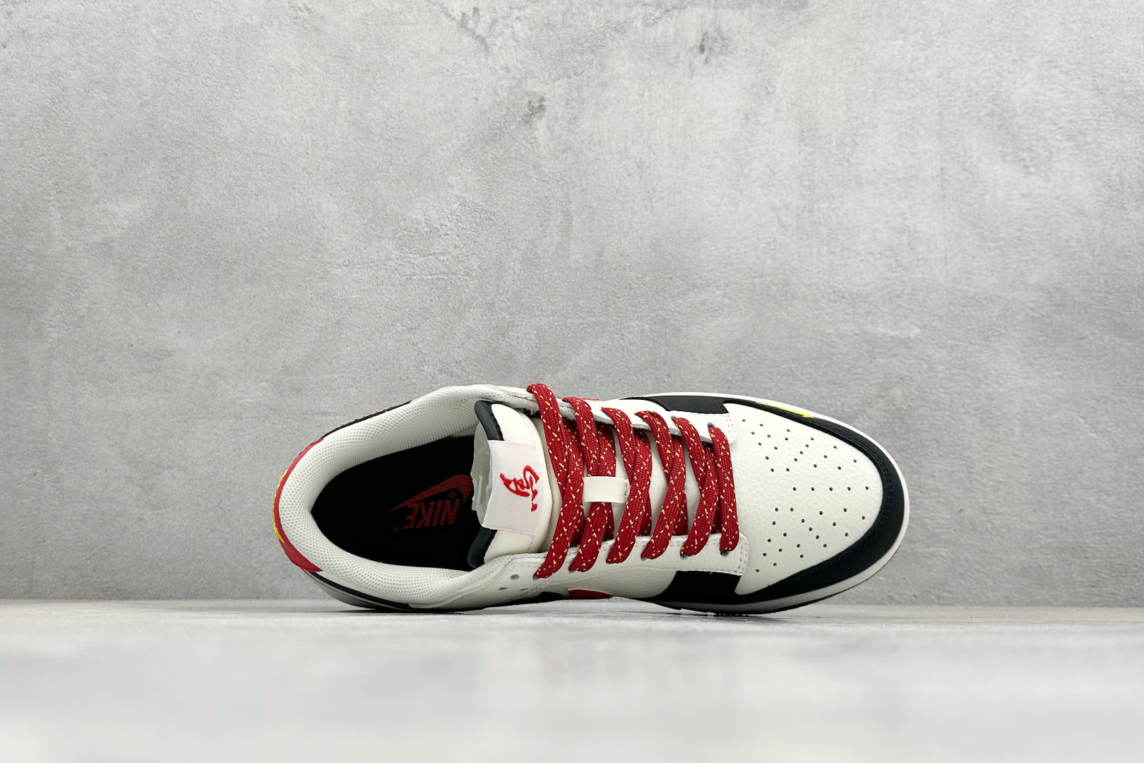 XD6188-055 Nike Dunk Low 马年限定 红金撞色自带年味小勾暗藏马年图腾, XD6188-055 Nike Dunk Low 马年限定 红金撞色自带年味小勾暗藏马年图腾,