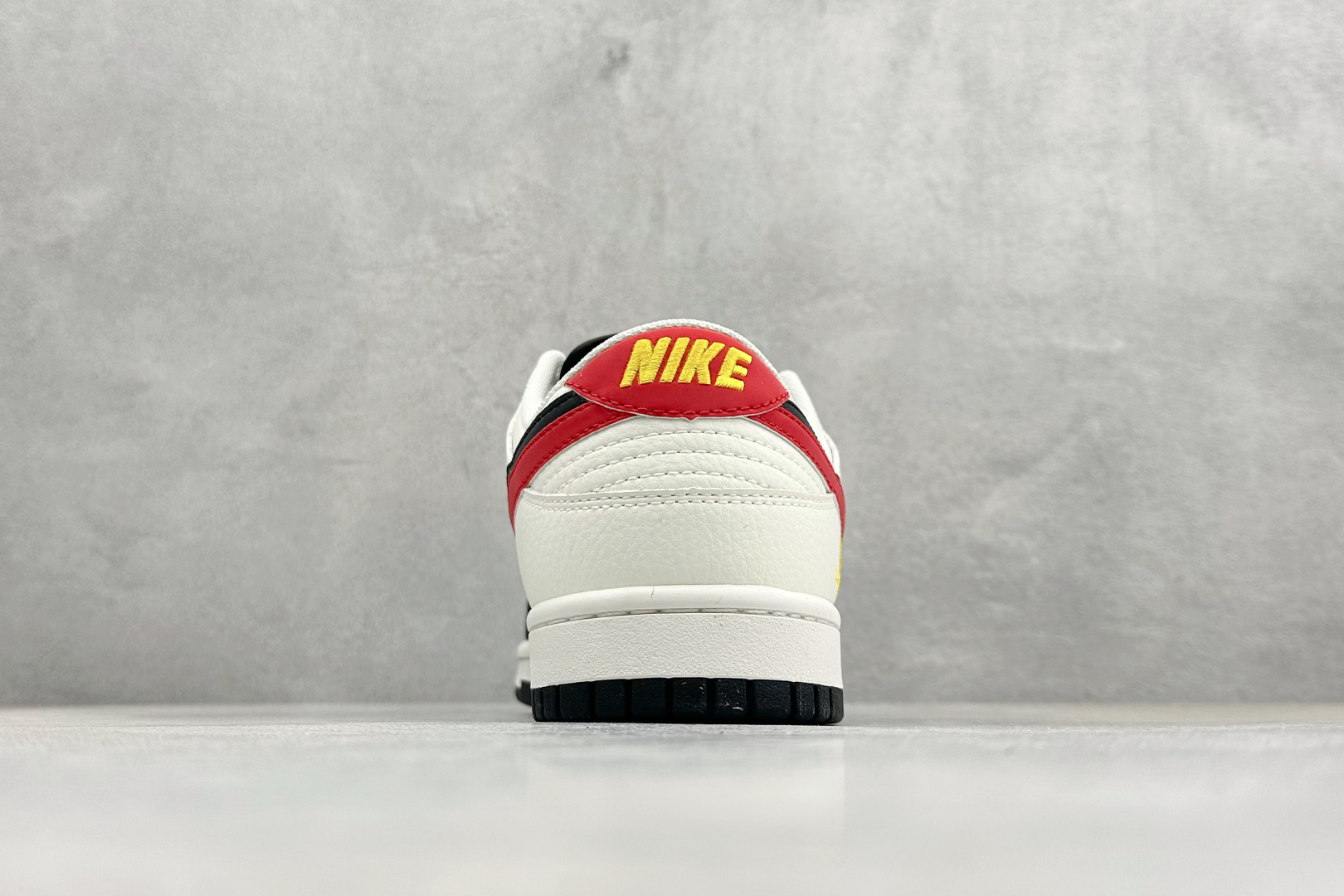 XD6188-055 Nike Dunk Low 马年限定 红金撞色自带年味小勾暗藏马年图腾, XD6188-055 Nike Dunk Low 马年限定 红金撞色自带年味小勾暗藏马年图腾,