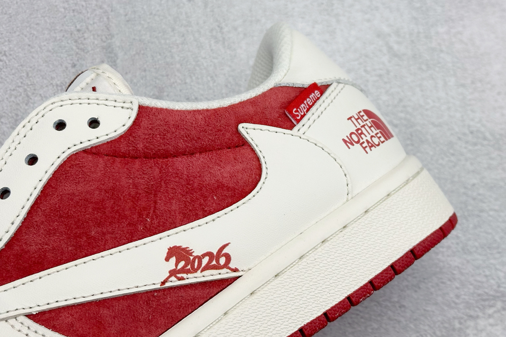 联名王炸！AIR JORDAN 1马年联名款太顶了红白麂皮质感拉满 DM7866-123