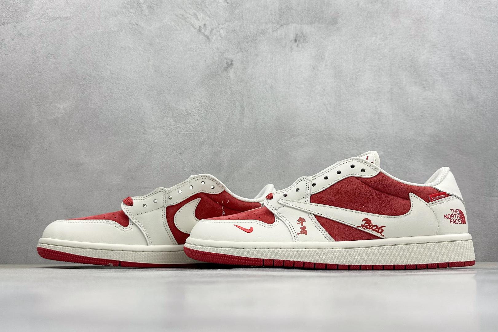 联名王炸!AIR JORDAN 1马年联名款太顶了红白麂皮质感拉满 DM7866-123 联名王炸!AIR JORDAN 1马年联名款太顶了红白麂皮质感拉满 DM7866-123