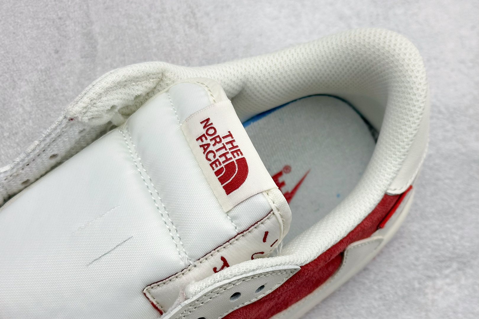 联名王炸！AIR JORDAN 1马年联名款太顶了红白麂皮质感拉满 DM7866-123