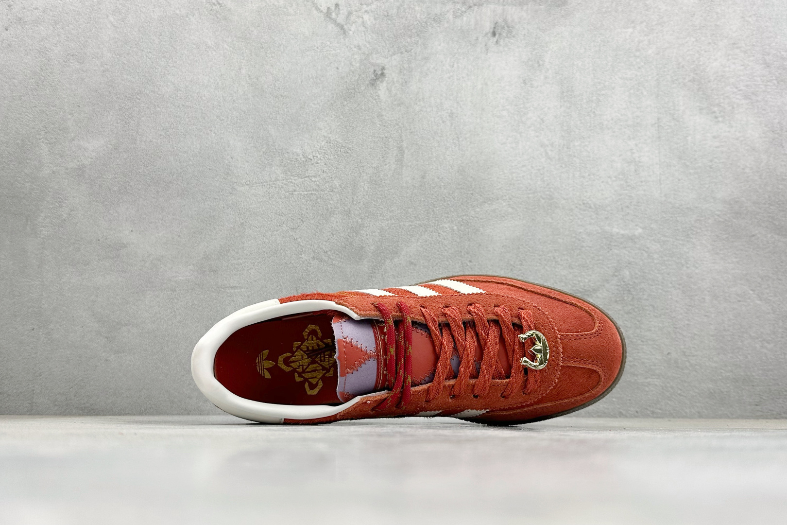 HZ版Adidas Handball Spezial马年限定 阿迪达斯经典复古休闲板鞋 KJ6299 HZ版Adidas Handball Spezial马年限定 阿迪达斯经典复古休闲板鞋 KJ6299