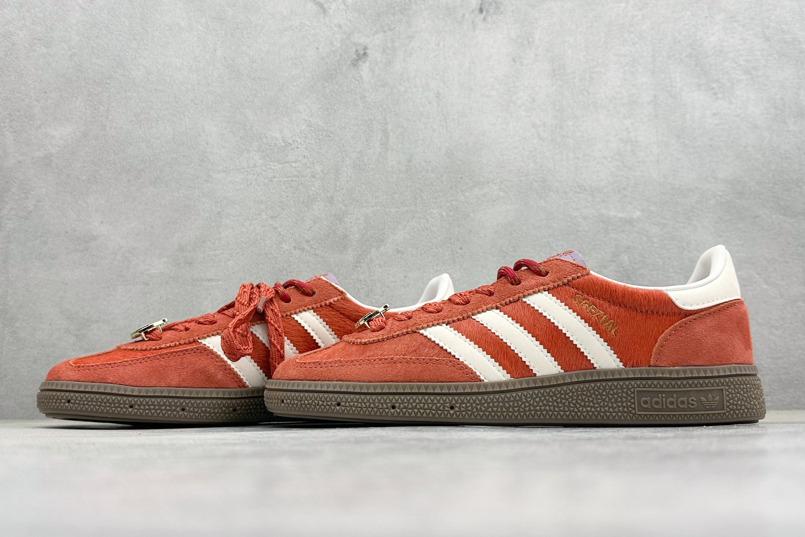 HZ版Adidas Handball Spezial马年限定 阿迪达斯经典复古休闲板鞋 KJ6299 HZ版Adidas Handball Spezial马年限定 阿迪达斯经典复古休闲板鞋 KJ6299