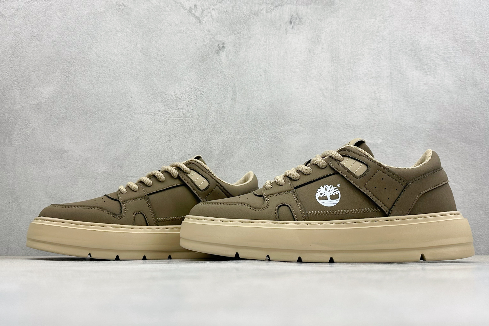 W1版Timberland添柏岚/天伯伦户外低帮休闲马丁靴系列 TB088009 W1版Timberland添柏岚/天伯伦户外低帮休闲马丁靴系列 TB088009