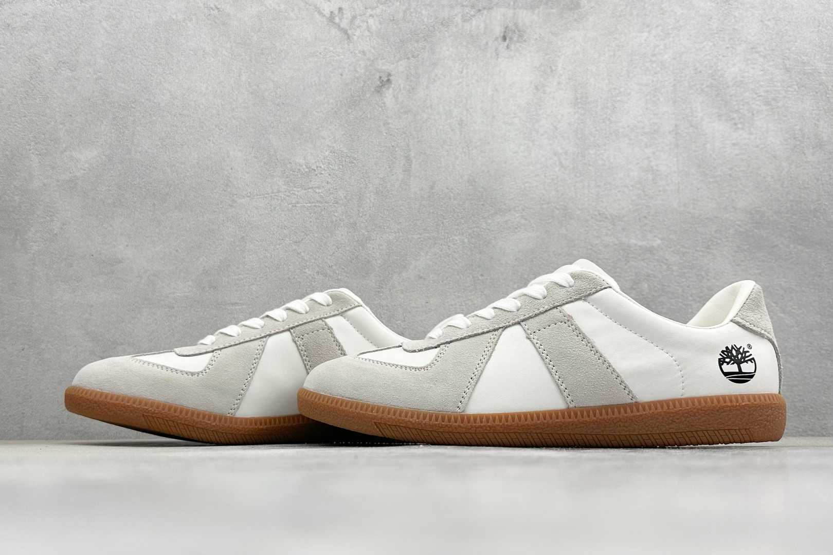 W1版Timberland添柏岚/天伯伦户外低帮休闲鞋 TB088390 W1版Timberland添柏岚/天伯伦户外低帮休闲鞋 TB088390