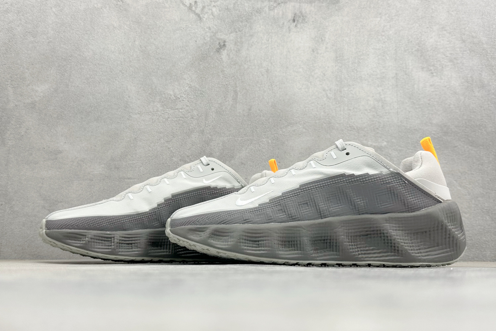 Nk Ava Rover Hs 低帮复古运动鞋 该鞋款采用流线型轮廓设计 DX4215-004 Nk Ava Rover Hs 低帮复古运动鞋 该鞋款采用流线型轮廓设计 DX4215-004