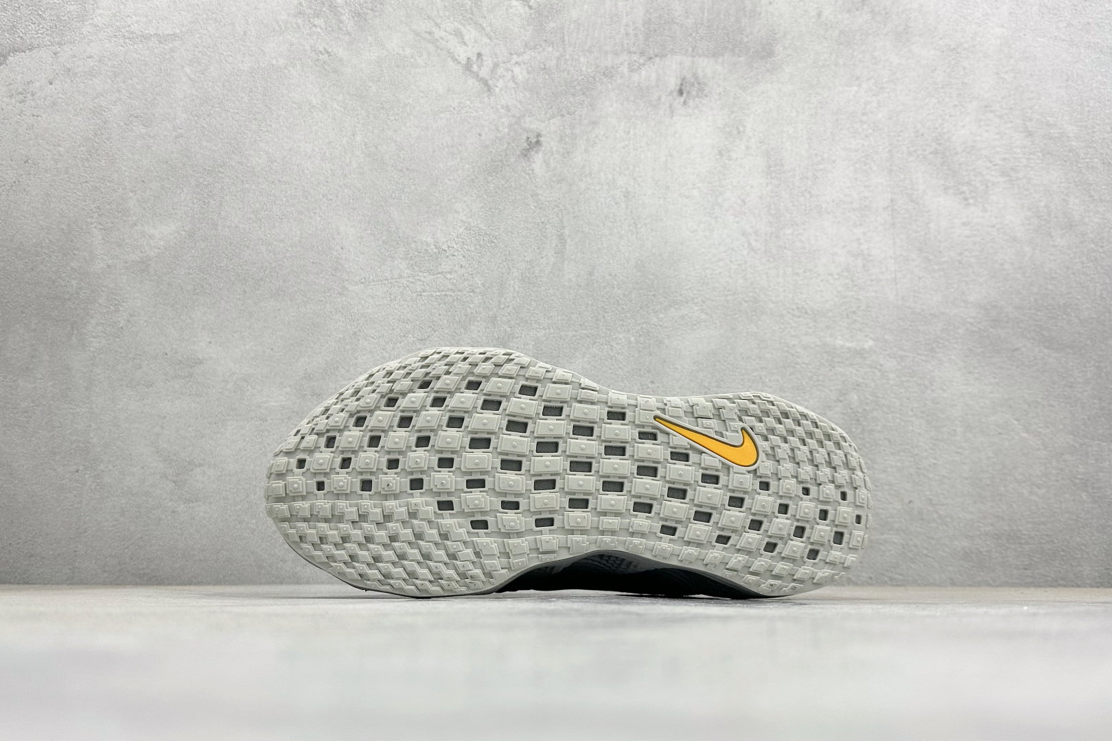 Nk Ava Rover Hs 低帮复古运动鞋 该鞋款采用流线型轮廓设计 DX4215-004 Nk Ava Rover Hs 低帮复古运动鞋 该鞋款采用流线型轮廓设计 DX4215-004