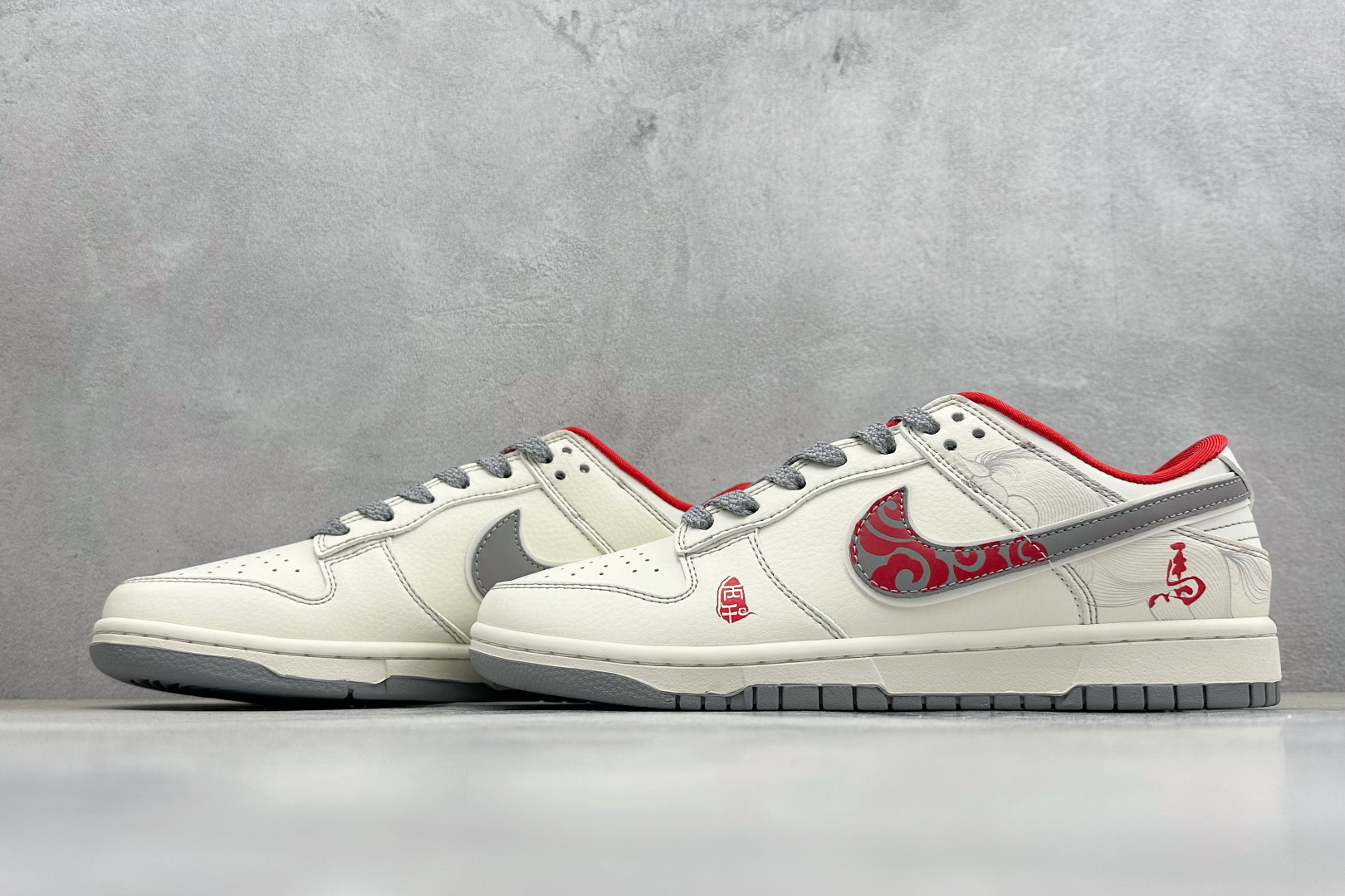 Nike SB Dunk Low 马年限定 这双Dunk SB以米白为底 YX5066-417 Nike SB Dunk Low 马年限定 这双Dunk SB以米白为底 YX5066-417