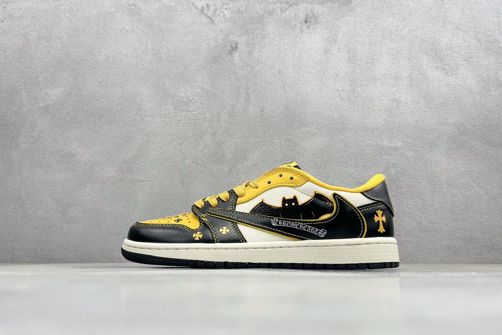 Air Jordan 1 Low AJ1乔1倒勾 低帮板鞋 克罗心联名款 XB1979-026 Air Jordan 1 Low AJ1乔1倒勾 低帮板鞋 克罗心联名款 XB1979-026