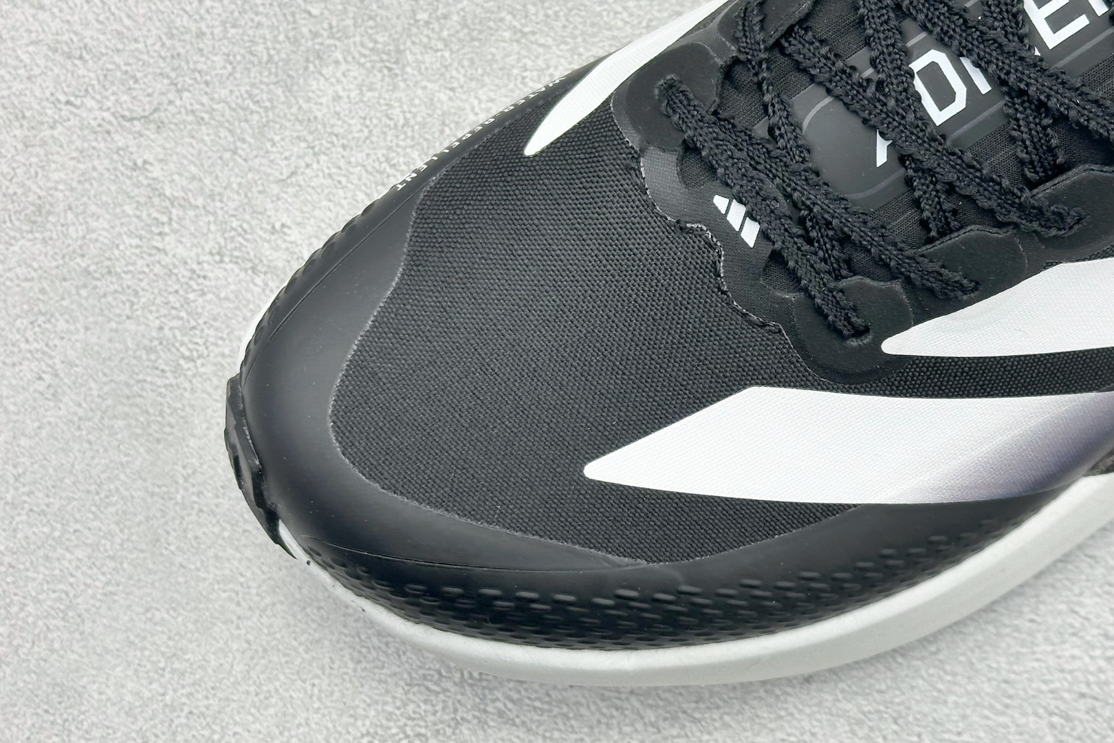 TY版AD ADIZERO EVO SL ATR 阿迪超轻透气缓震跑鞋 KK2779 TY版AD ADIZERO EVO SL ATR 阿迪超轻透气缓震跑鞋 KK2779