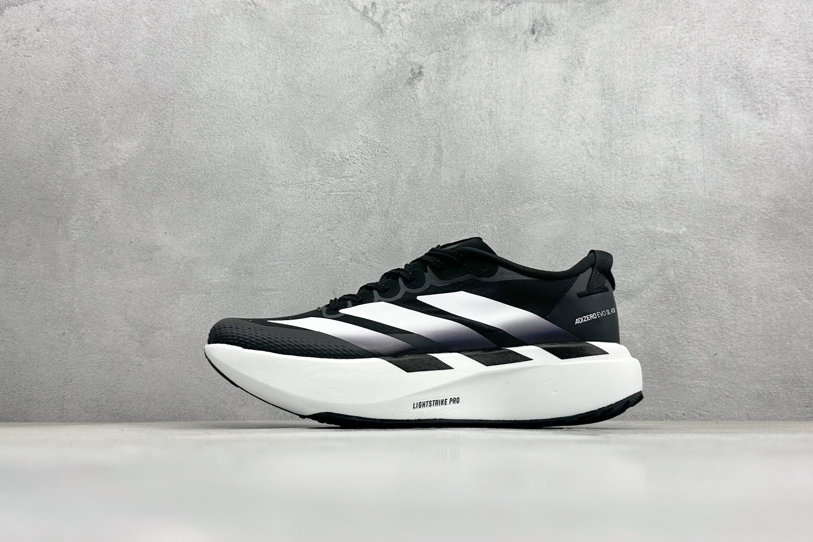 TY版AD ADIZERO EVO SL ATR 阿迪超轻透气缓震跑鞋 KK2779 TY版AD ADIZERO EVO SL ATR 阿迪超轻透气缓震跑鞋 KK2779