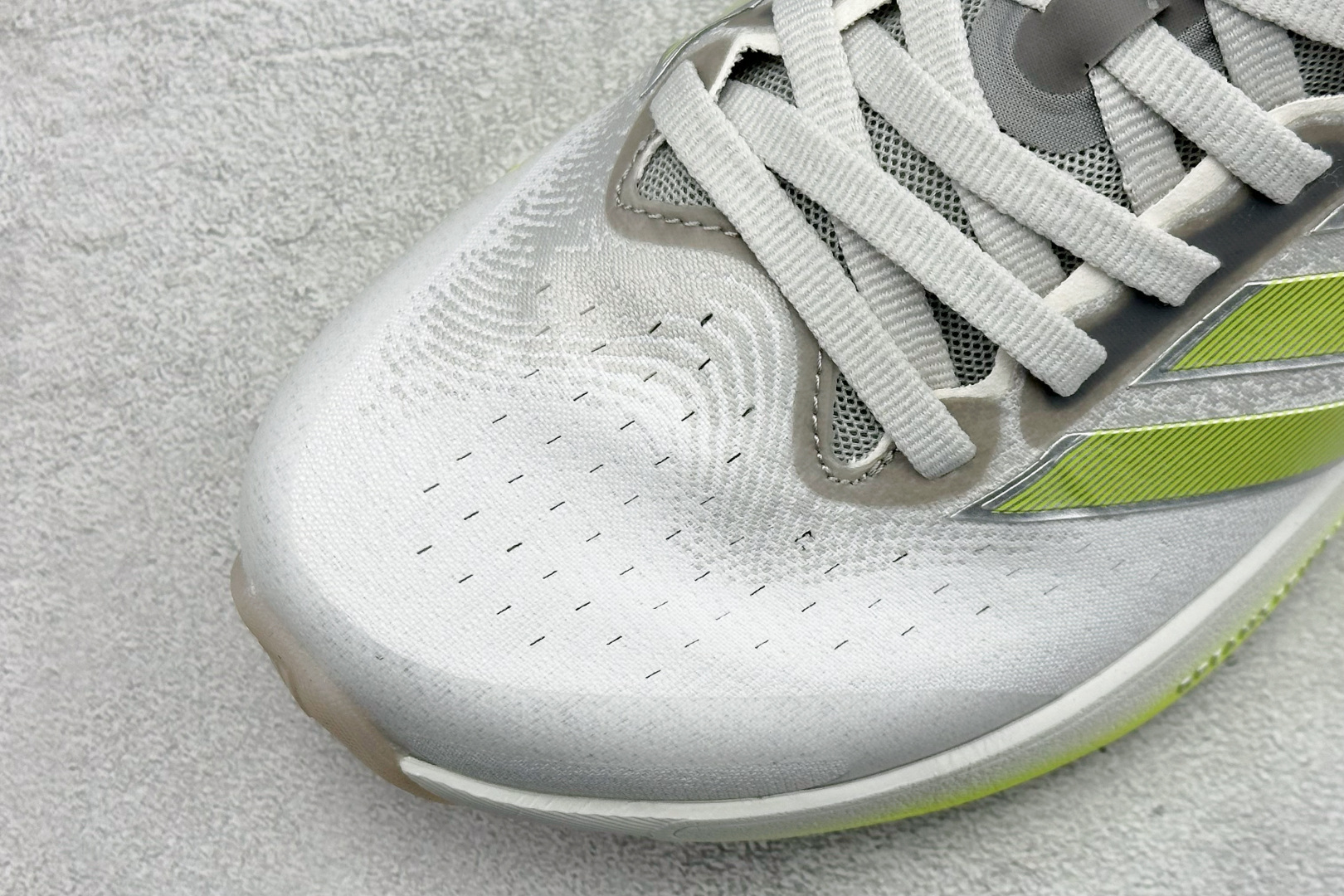 TY版Adidas Supernova Rise 3 阿迪达斯 减震回弹 运动透气休闲跑步鞋 JR7388 TY版Adidas Supernova Rise 3 阿迪达斯 减震回弹 运动透气休闲跑步鞋 JR7388