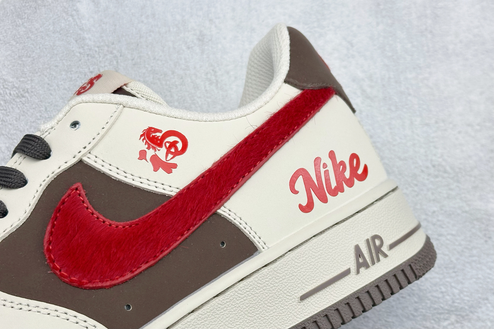 SC版Nike Air Force 1'07 Low 马年限定 马上有福 空军一号低帮休闲板鞋 NH0601-517 SC版Nike Air Force 1'07 Low 马年限定 马上有福 空军一号低帮休闲板鞋 NH0601-517