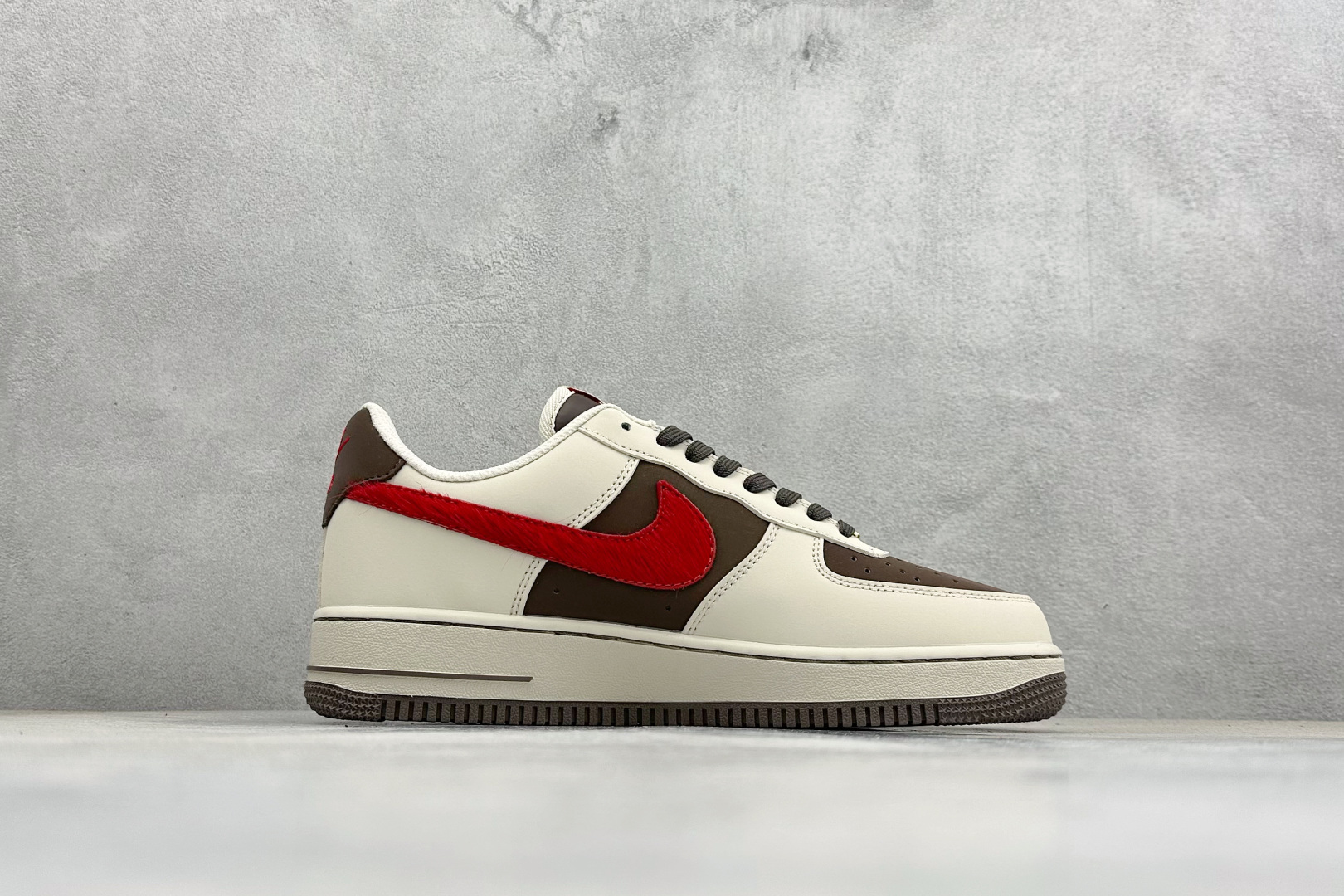 SC版Nike Air Force 1'07 Low 马年限定 马上有福 空军一号低帮休闲板鞋 NH0601-517 SC版Nike Air Force 1'07 Low 马年限定 马上有福 空军一号低帮休闲板鞋 NH0601-517